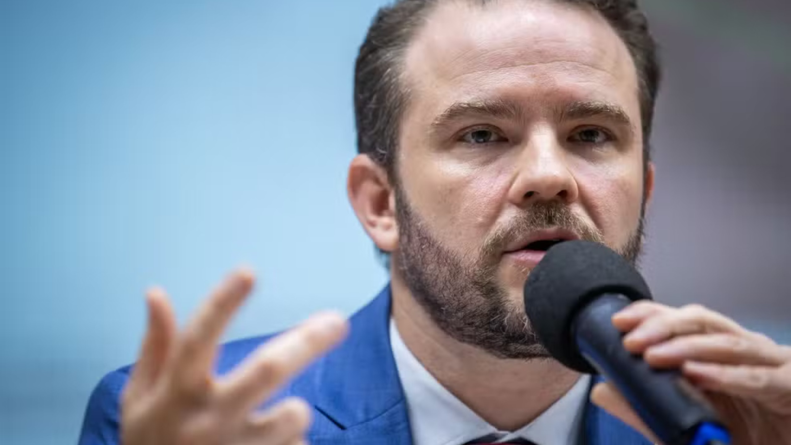 Brasil capta 5 bilhões de euros em emissão histórica de títulos no mercado europeu