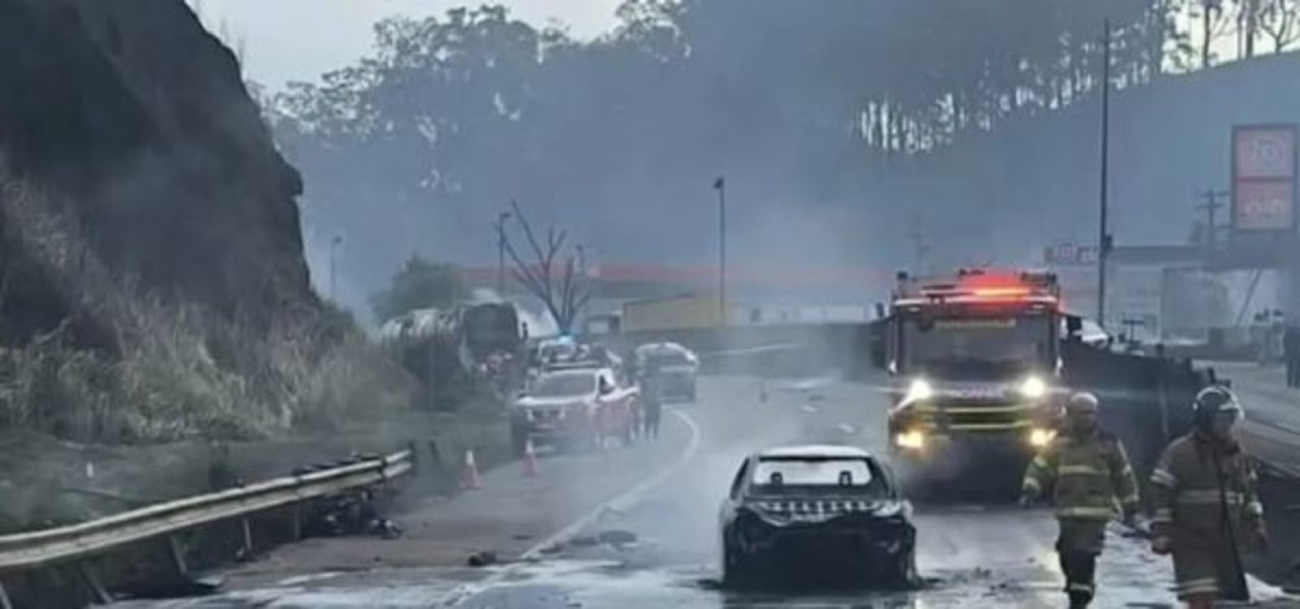 Morre terceira vítima de acidente com explosão de caminhão em Barra Mansa