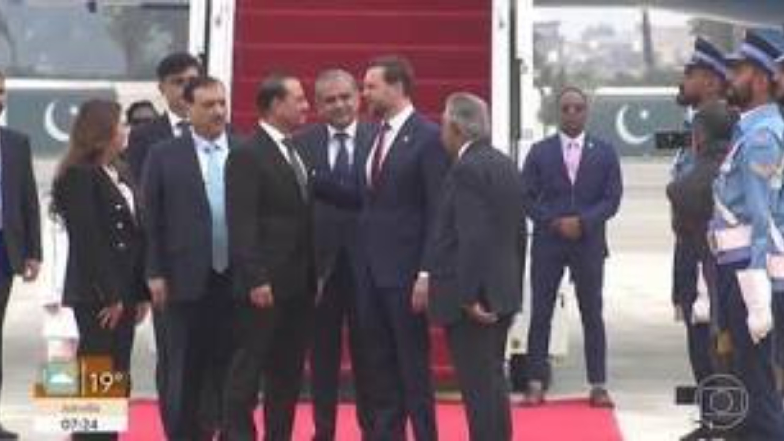 EUA e Irã encerram 1º dia de negociações no Paquistão sem acordo e tensão persiste