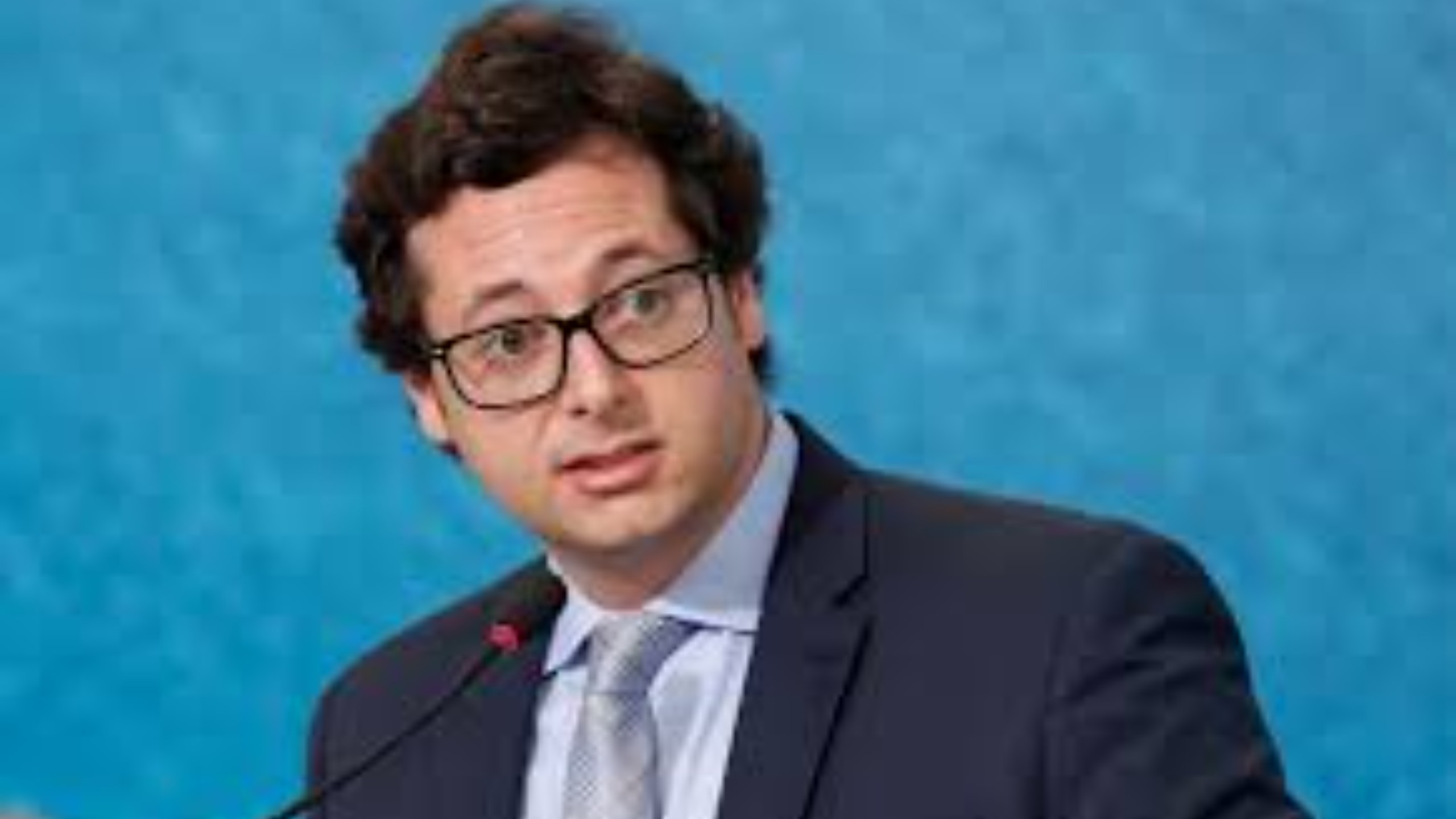 Ex-secretário de Jair Bolsonaro presta serviços de comunicação a Daniel Vorcaro por R$ 3,8 milhões