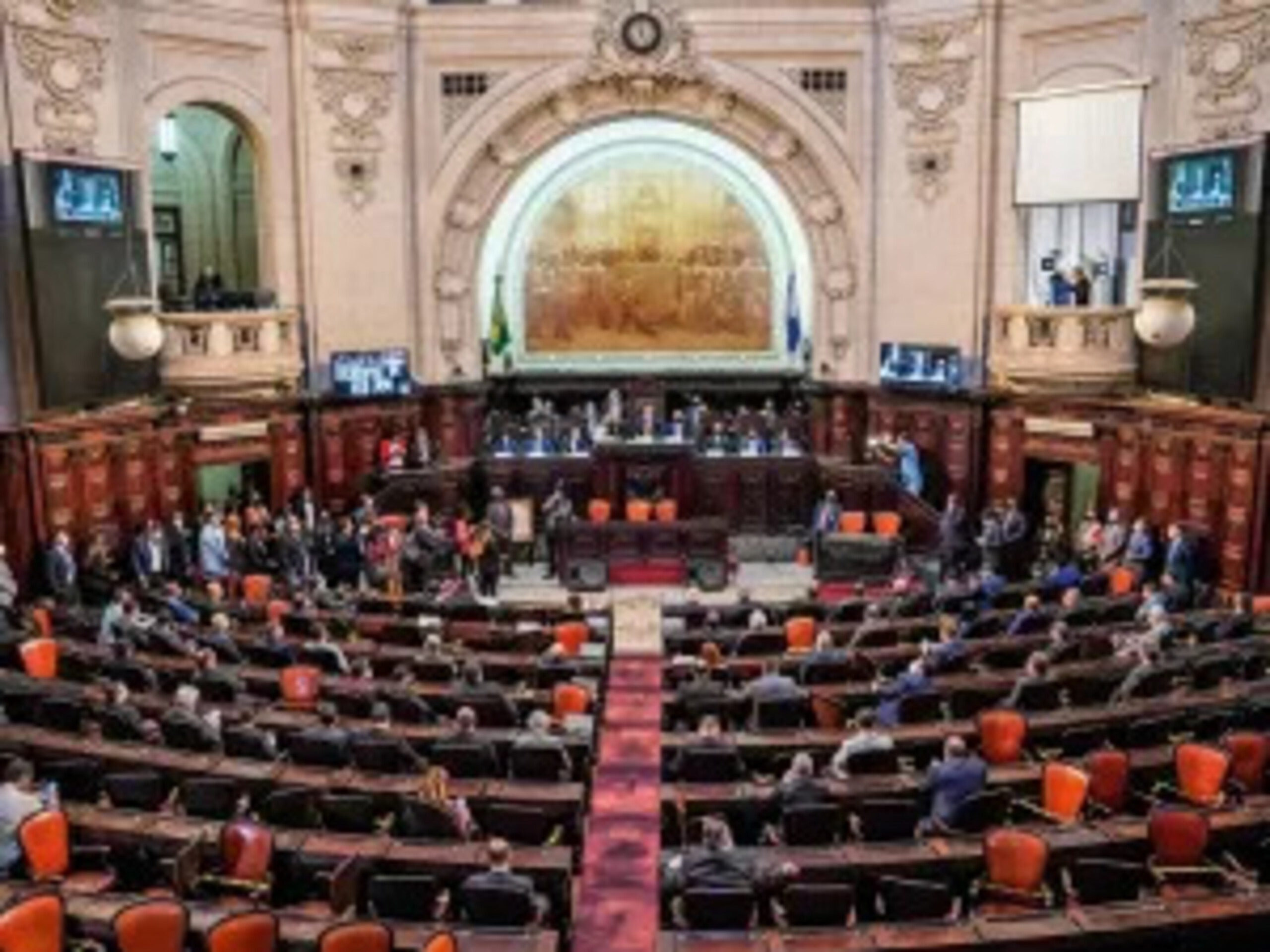 Luiz Paulo recorre ao TJ para barrar eleição interna na Alerj