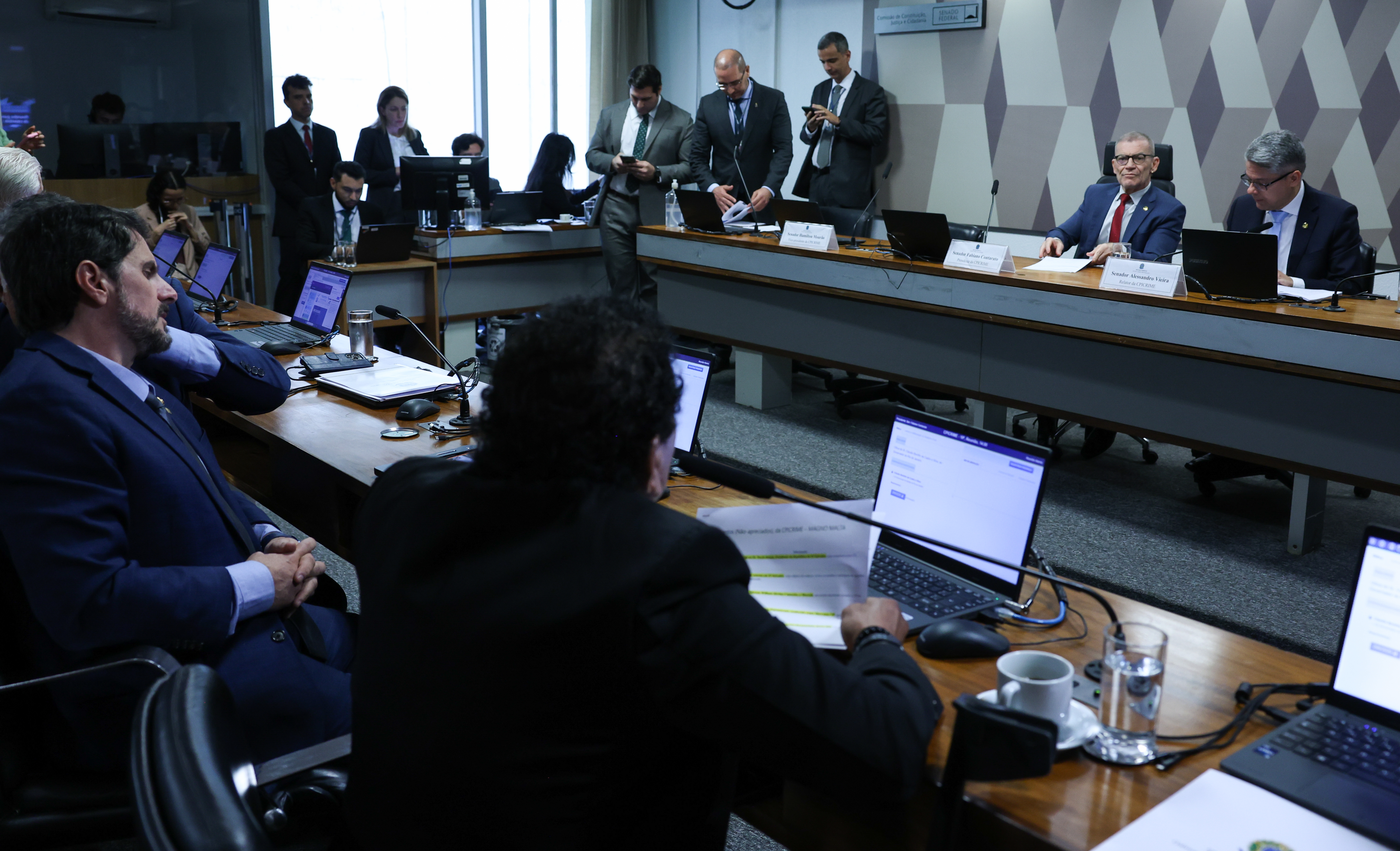 Oposição tenta anular derrota de relatório na CPI do Crime Organizado