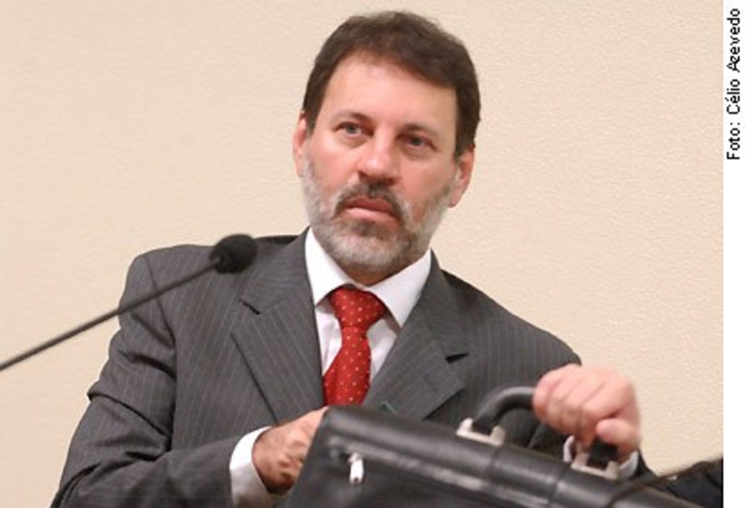 Delúbio anuncia pré-candidatura a deputado e chama mensalão de fake news