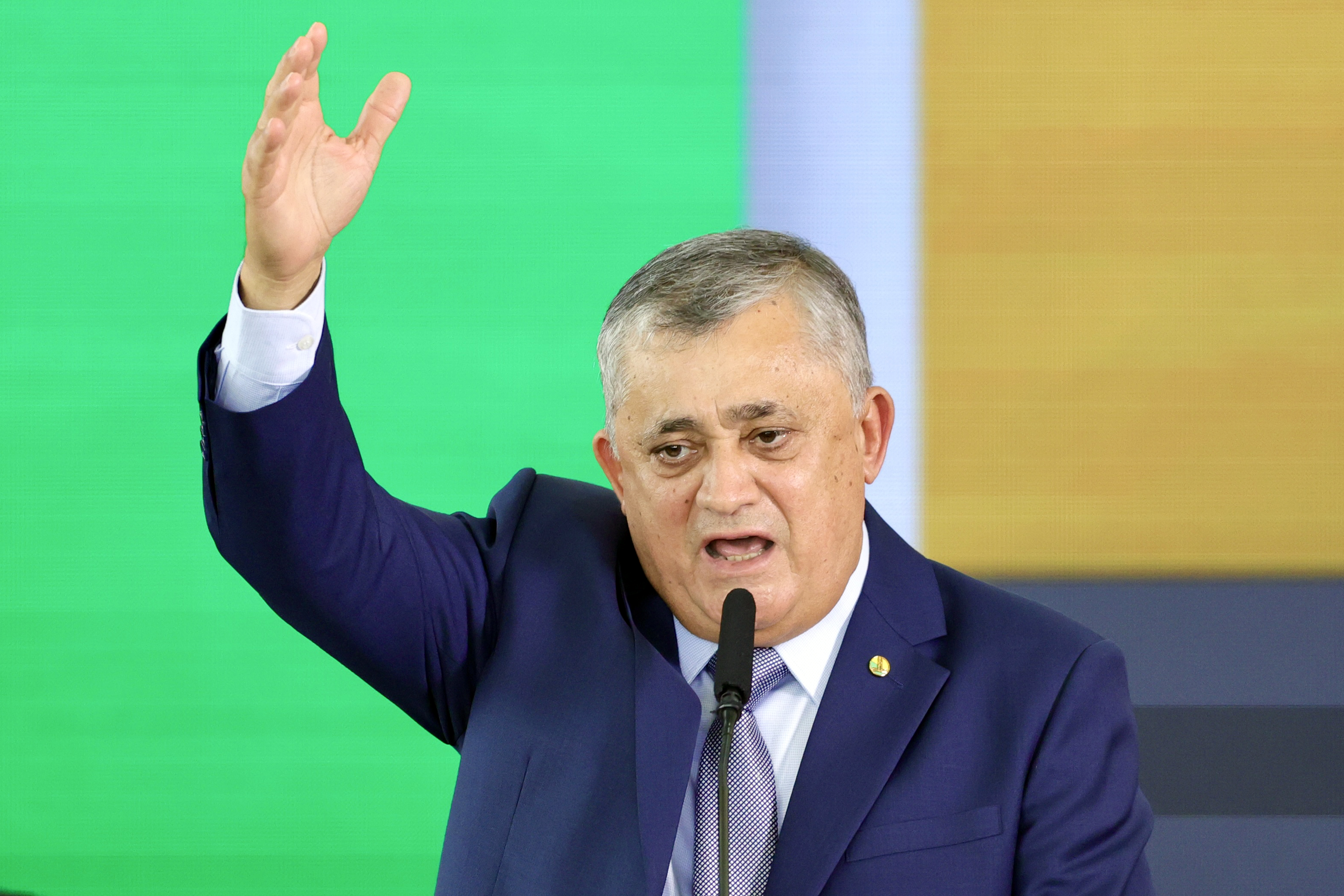 Regulamentação de apps é adiada por falta de consenso no Congresso, afirma novo ministro de Lula