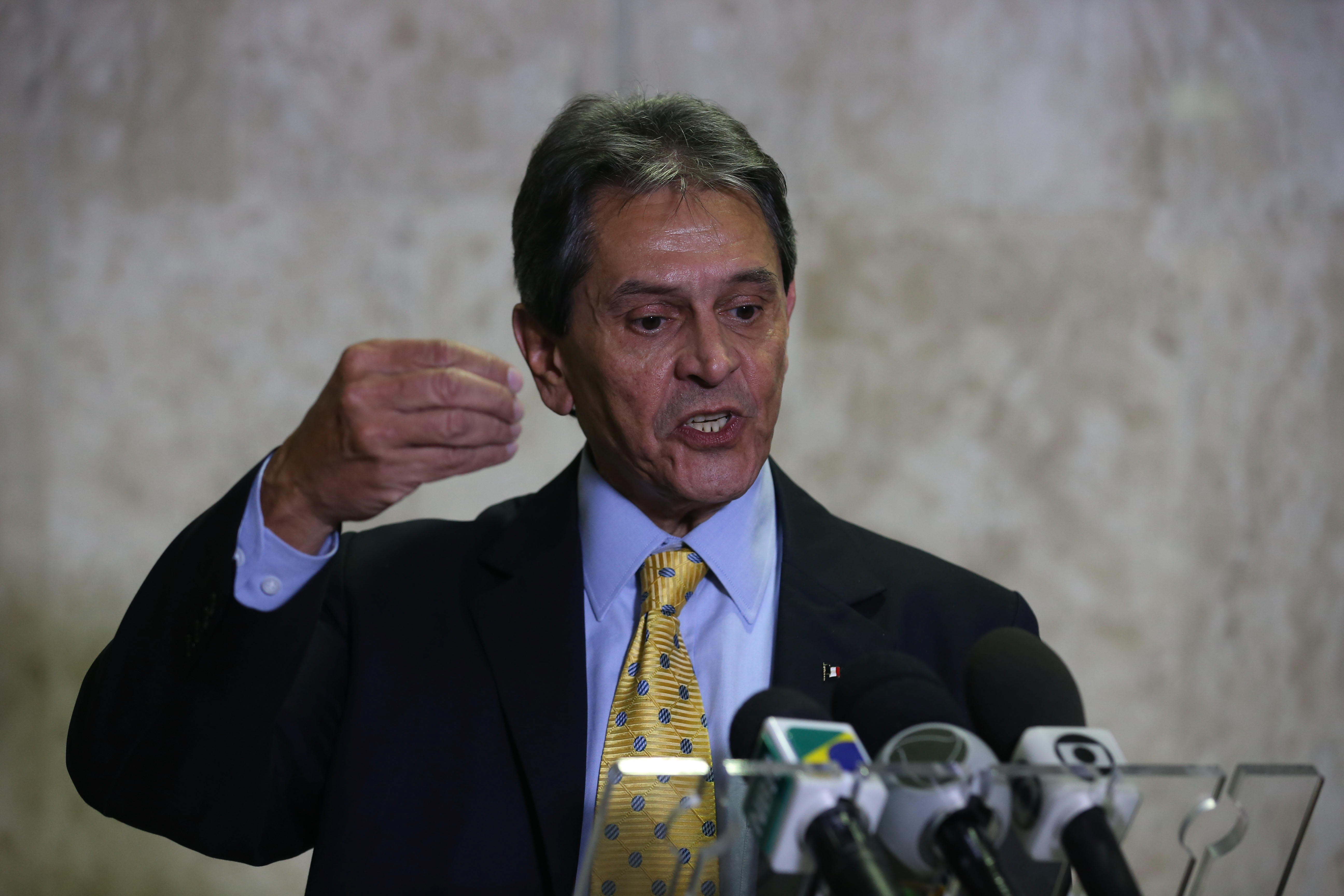 Roberto Jefferson terá que pagar R$ 200 mil a agente da PF por ferimentos em ataque