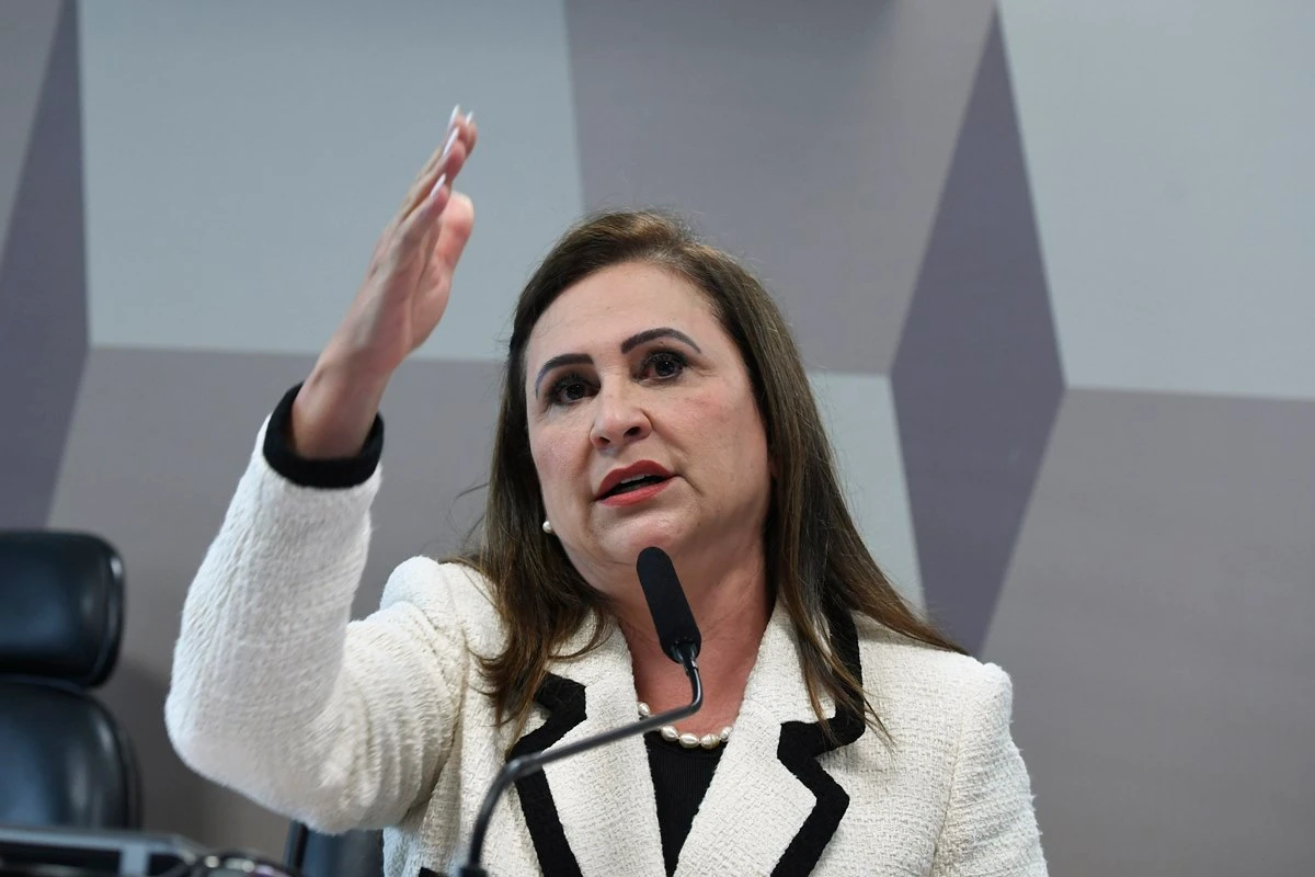 Kátia Abreu, ex-líder da bancada ruralista, se filia ao PT e declara apoio à reeleição de Lula; vídeo