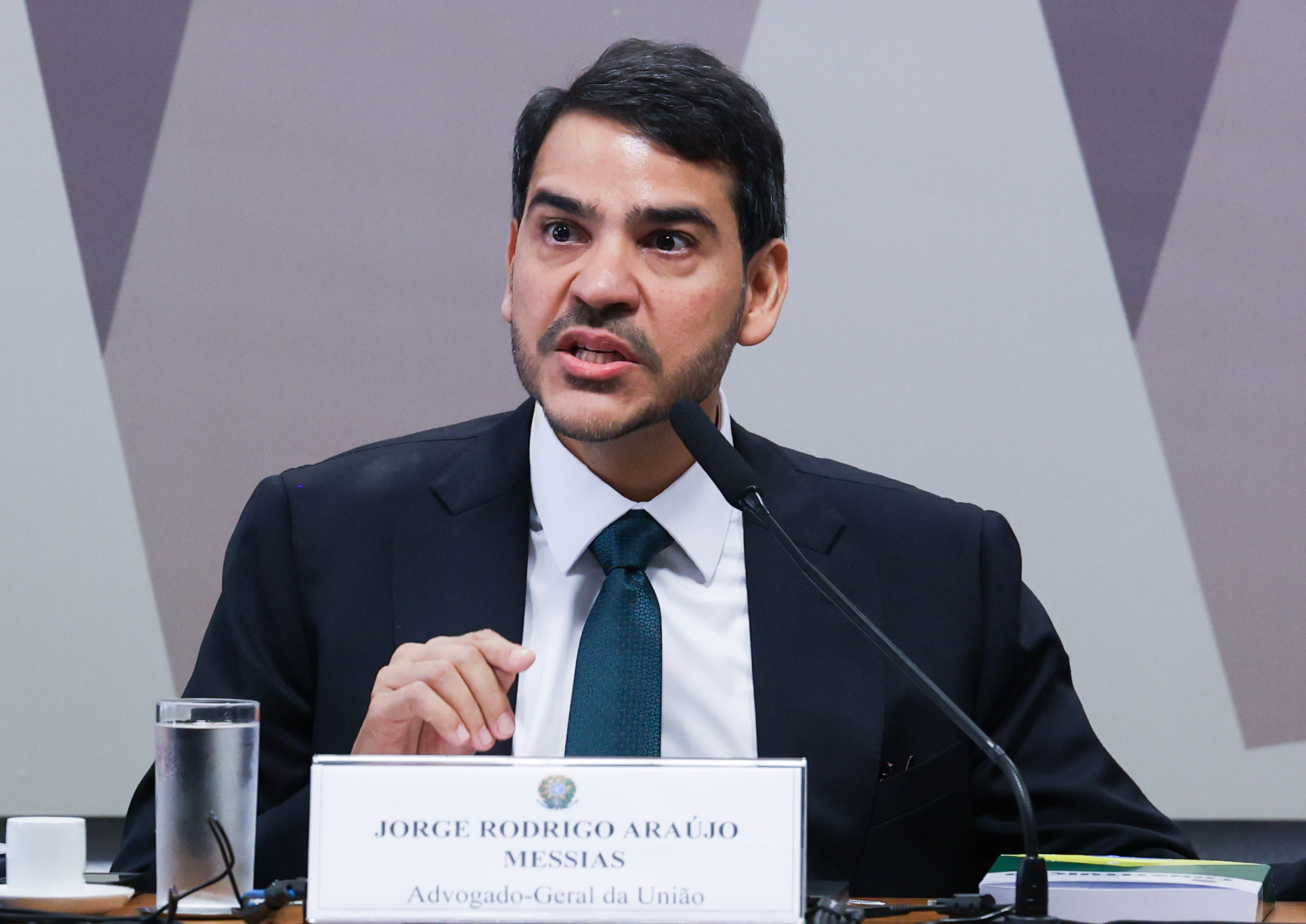 Messias diz que 8 de janeiro ‘fez muito mal ao país’, mas frisa que ‘processo penal não é vingança’; vídeo