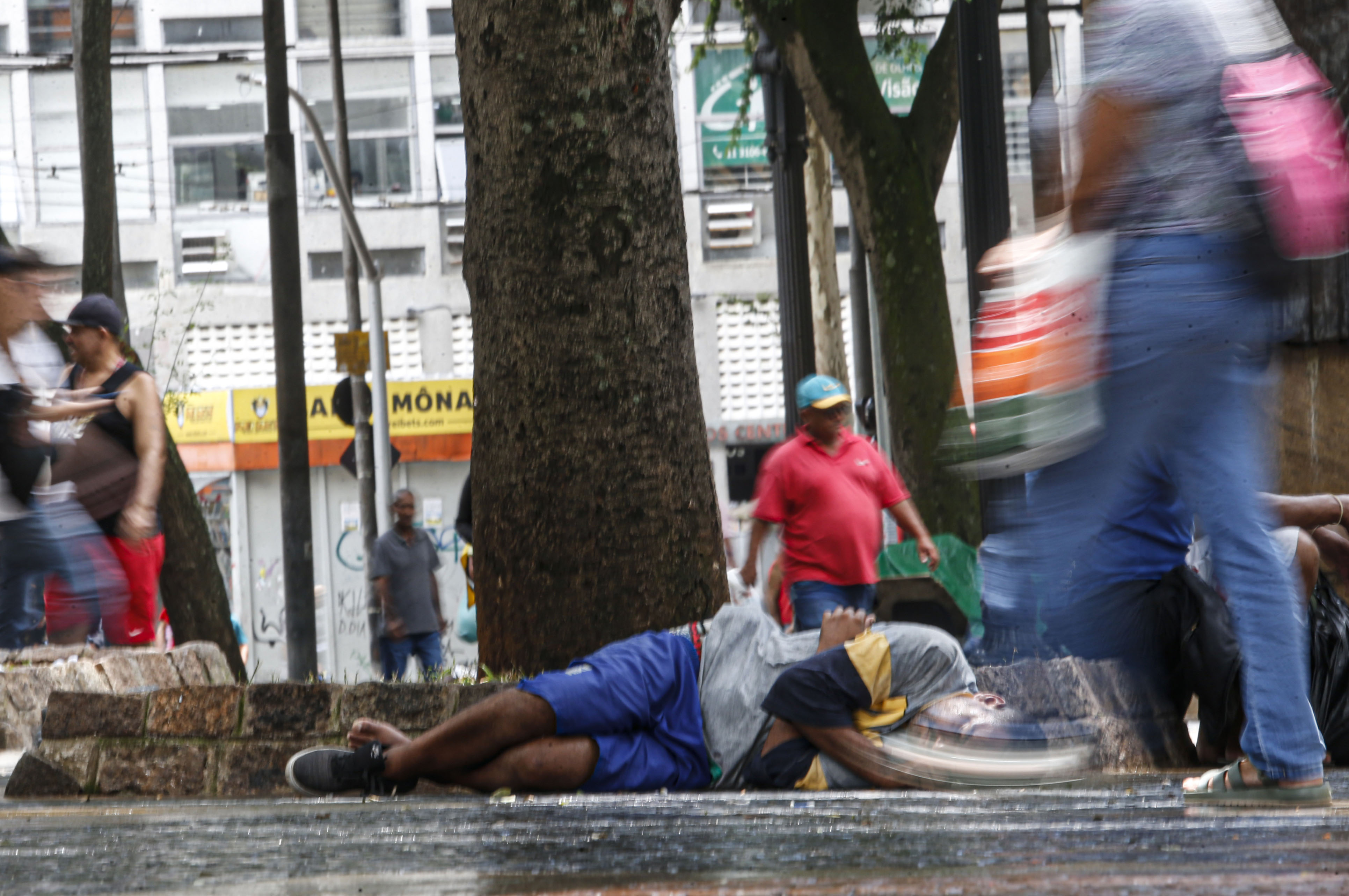 IBGE fará inédito censo nacional da população em situação de rua e inicia testes ainda este ano