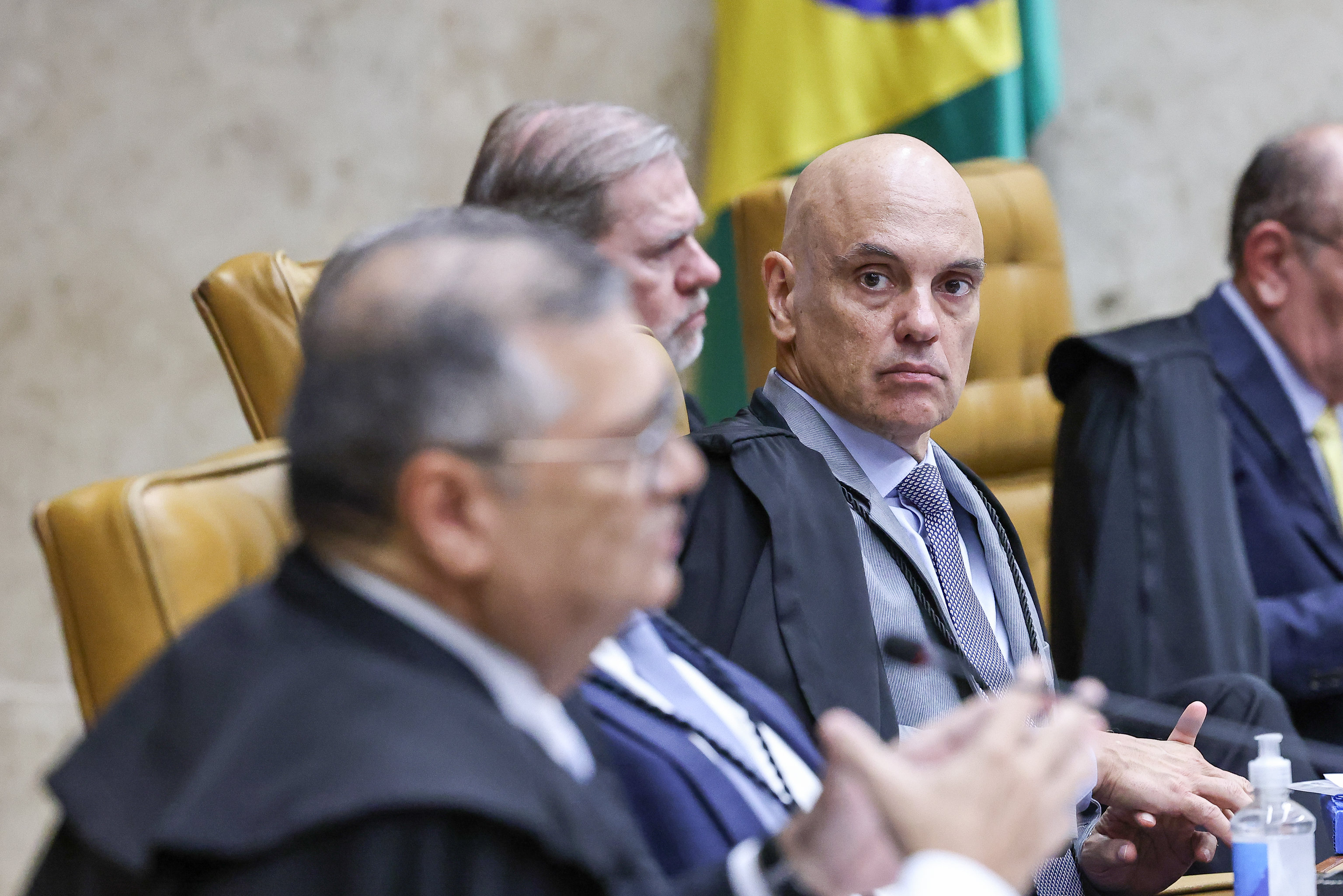 Moraes afirma que infiltração do crime organizado na Alerj não é ficção, em julgamento no STF