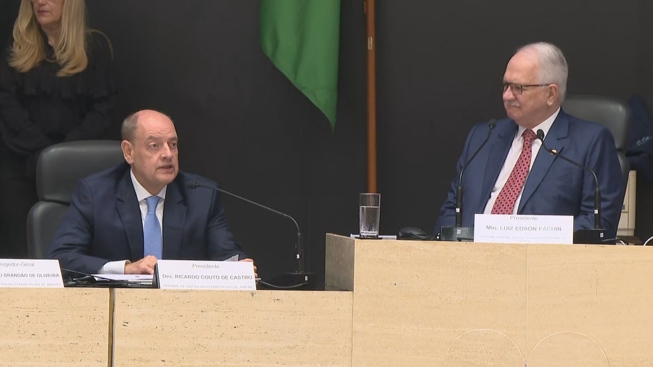 Fachin se reúne com Ricardo Couto e defende apoio ao governo interino