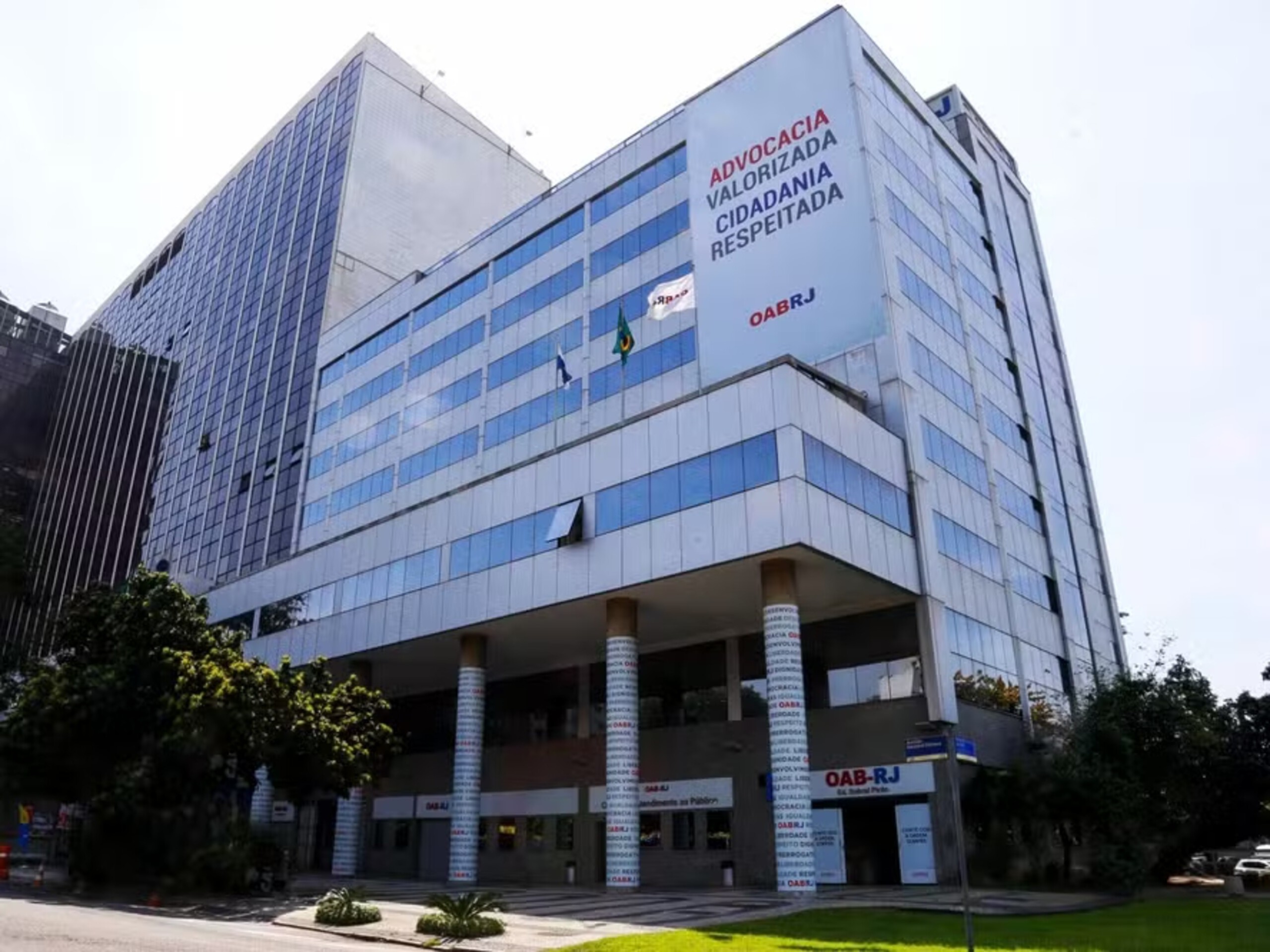 OAB-RJ mobiliza advocacia para aprovar lei contra golpe do falso advogado