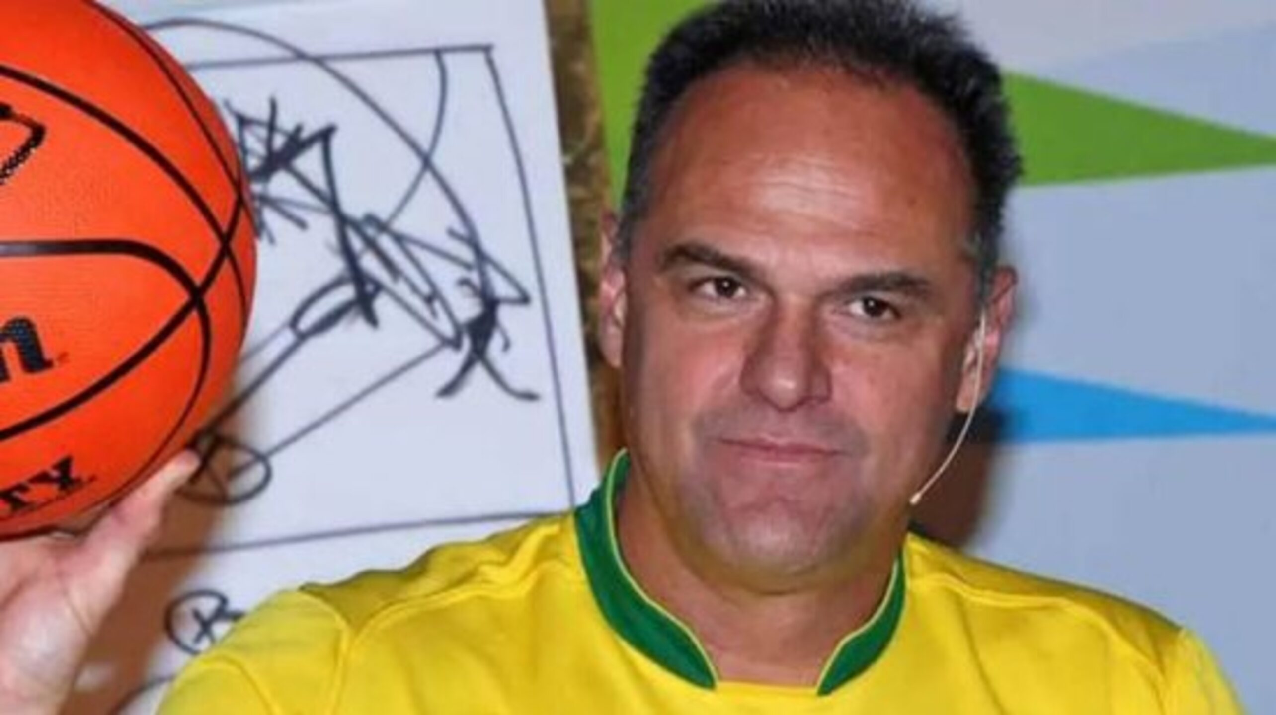 Lenda do basquete mundial, Oscar Schmidt morre aos 68 anos