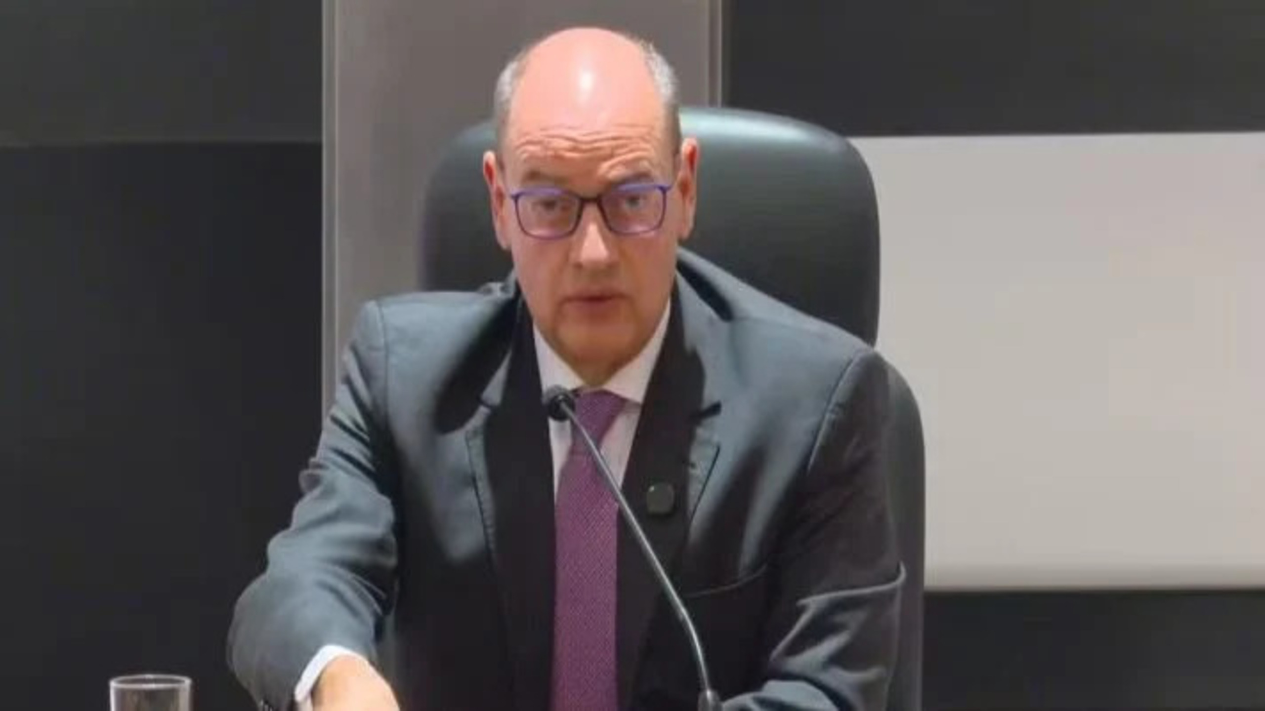 Couto condiciona reajuste de servidores à decisão do STF sobre royalties