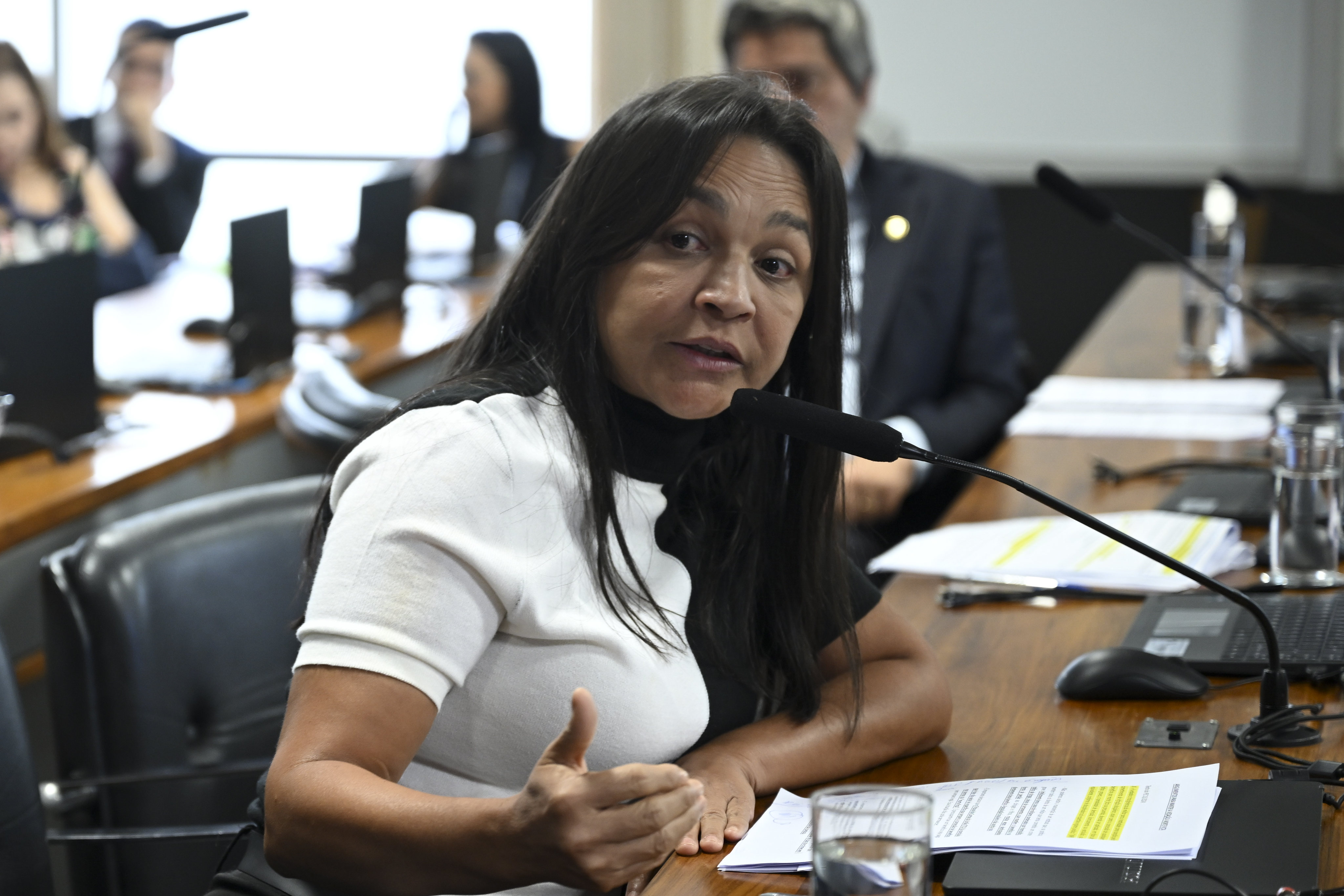 Comissão do Senado aprova PEC que acaba com aposentadoria compulsória como punição para juízes