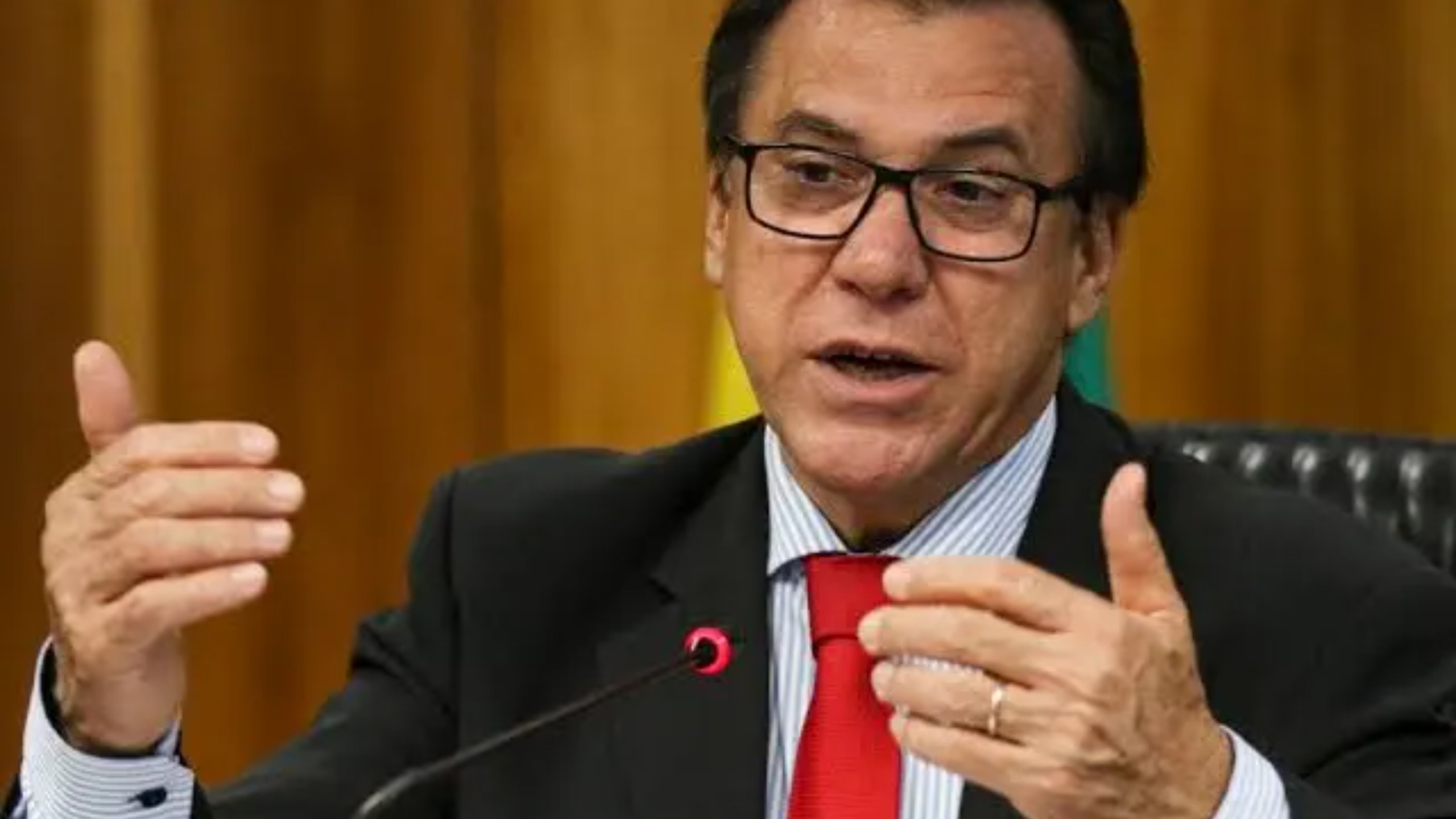 Governo prepara saque de R$ 7 bilhões do FGTS para aliviar dívidas de trabalhadores