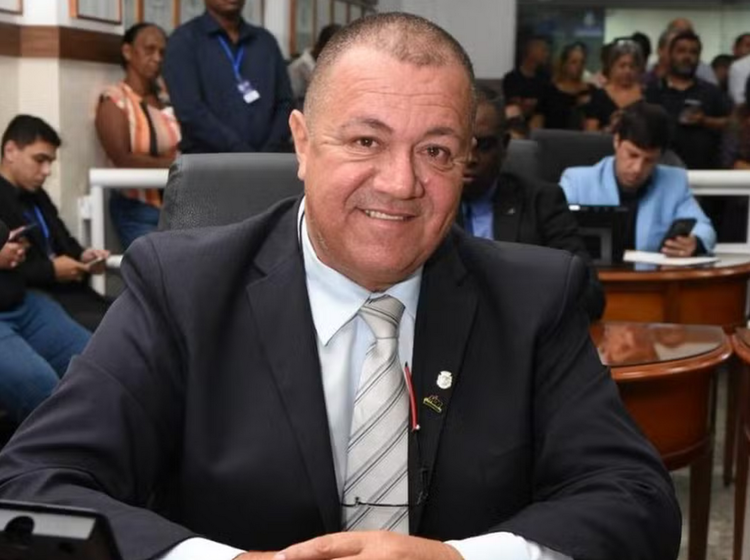 Vereador Maninho do Cabuçu morre após ataque a tiros na Baixada; caso é investigado como homicídio