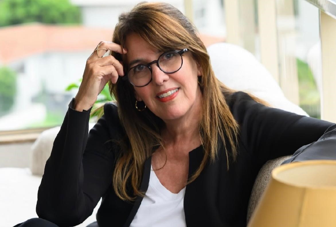 Martha Medeiros fala sobre felicidade possível no Clube de Leitura CCBB