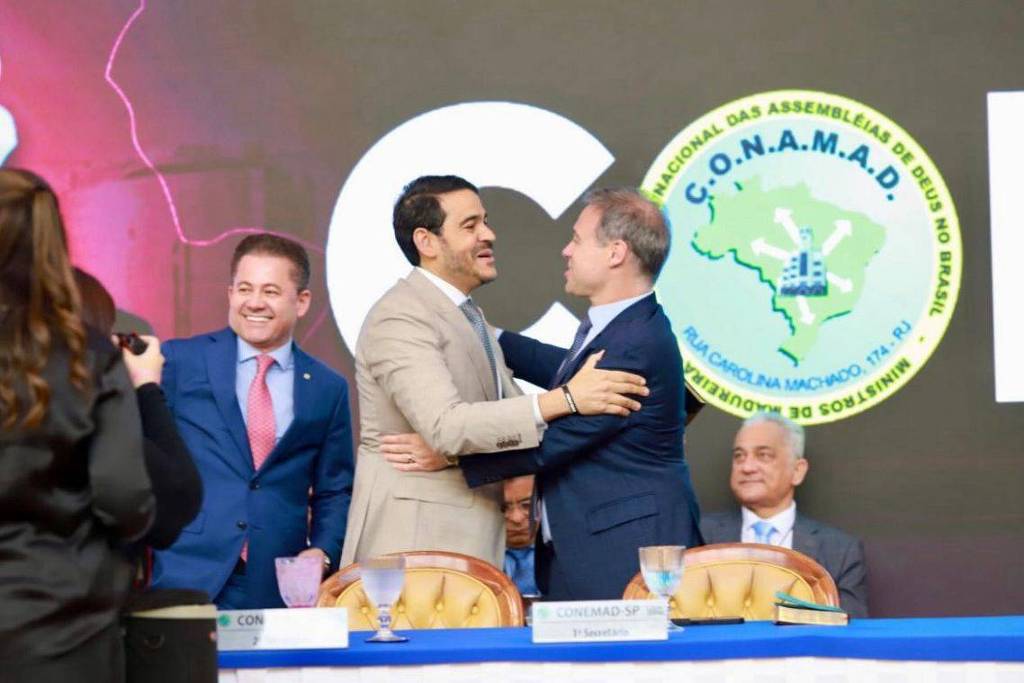 Mendonça e Nunes Marques atuam no Senado para diminuir resistência a Messias, indicado de Lula ao STF