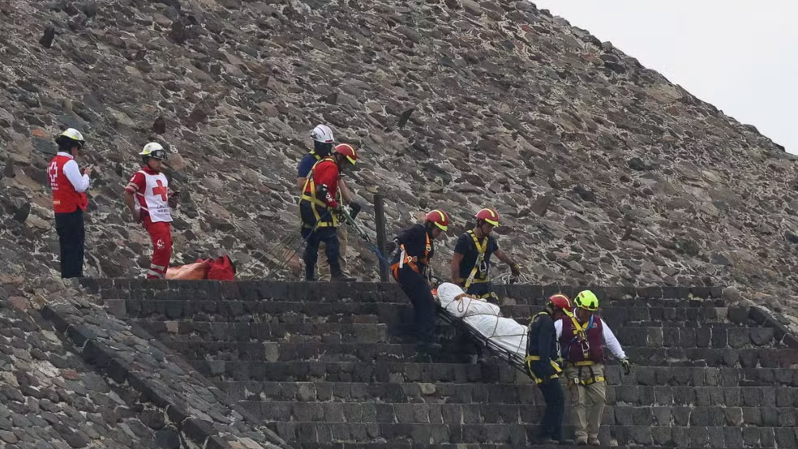 Ataque a tiros em ponto turístico do México deixa canadense morta e brasileiras feridas; vídeo