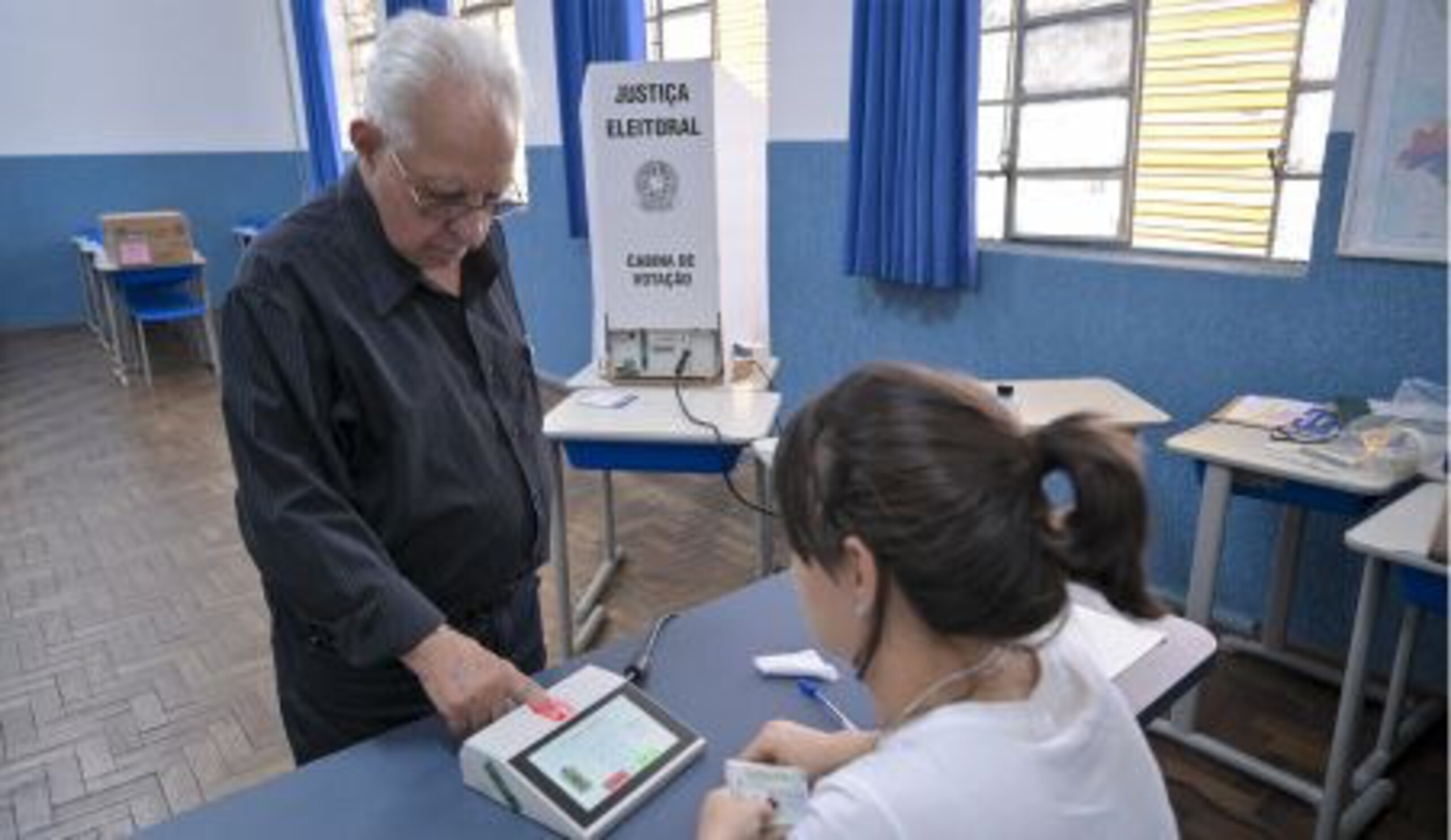 Quando o tempo decide: o poder eleitoral dos idosos no Brasil contemporâneo
