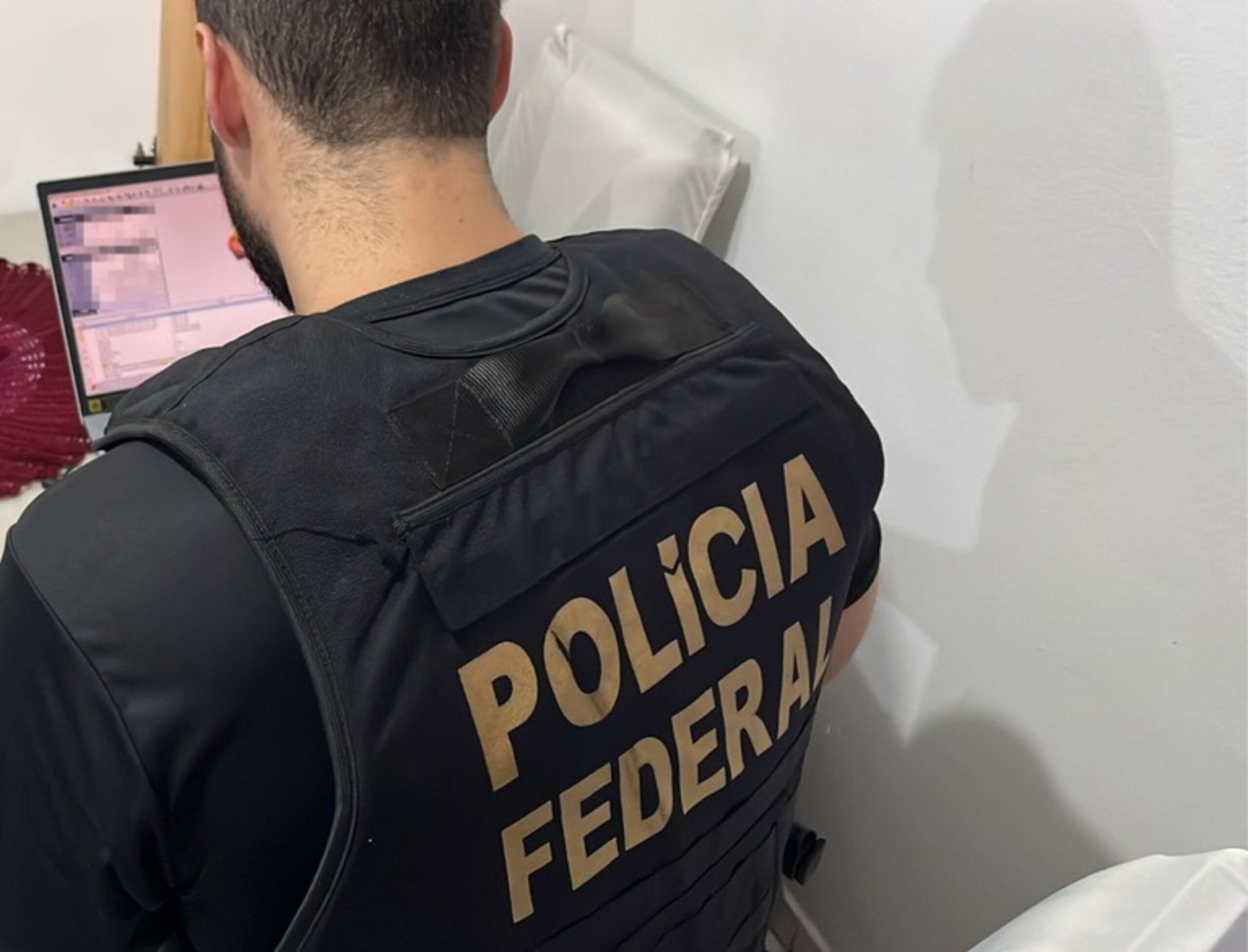 PF prende suspeito em operação contra abuso sexual infantil no Rio