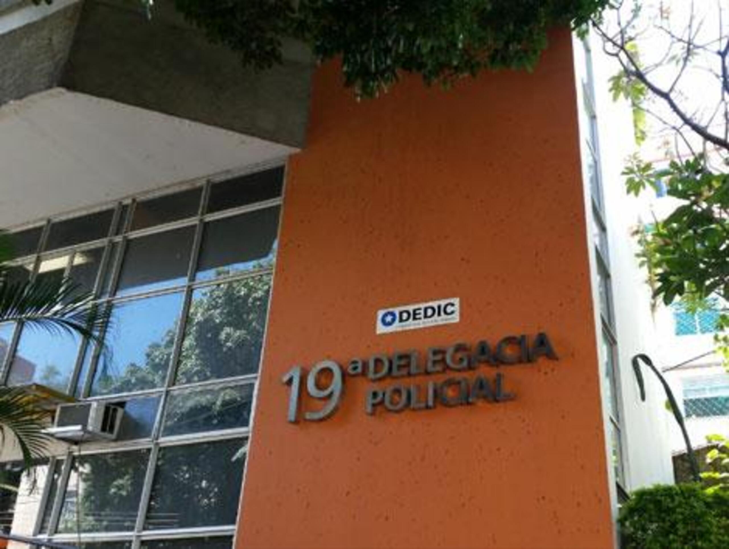 Falsa funcionária da Receita Federal é presa na Tijuca