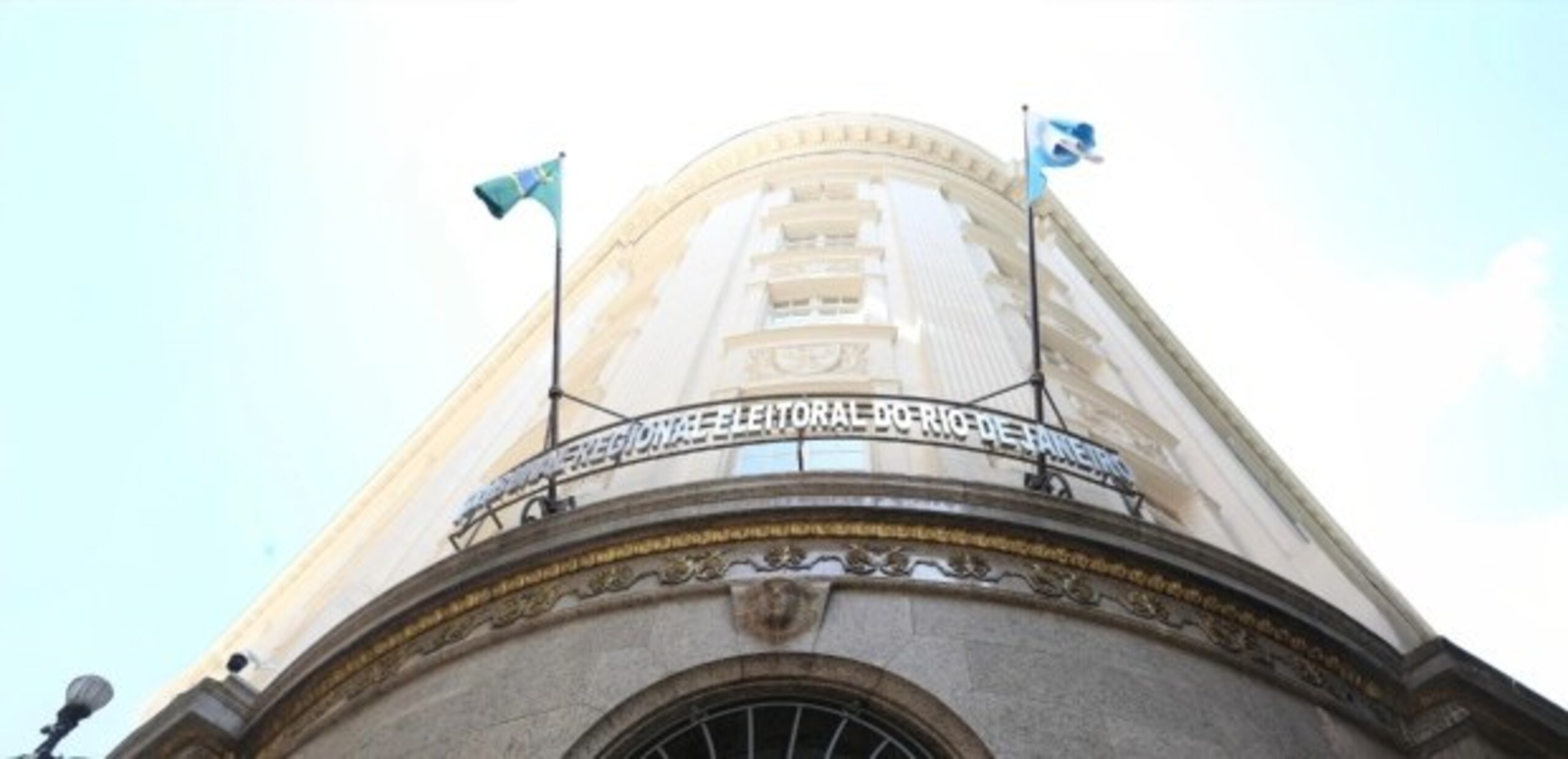 TRE-RJ amplia atendimento antes do fechamento de cadastro