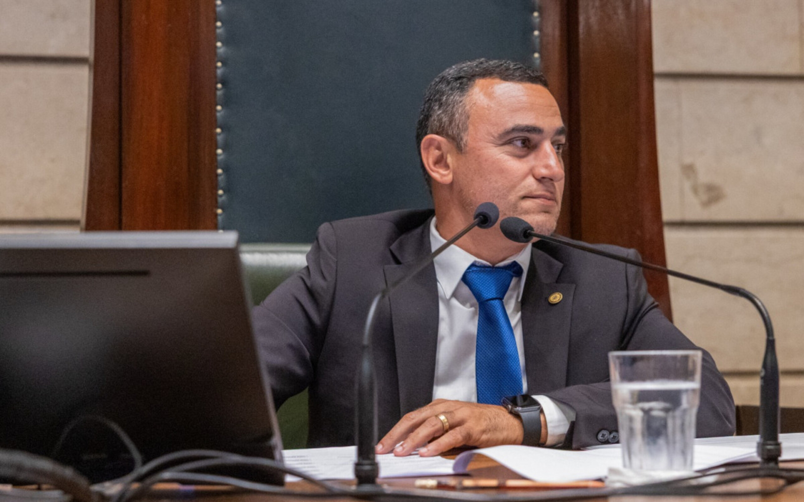 TRE rejeita ação e mantém mandato do vereador William Coelho no Rio