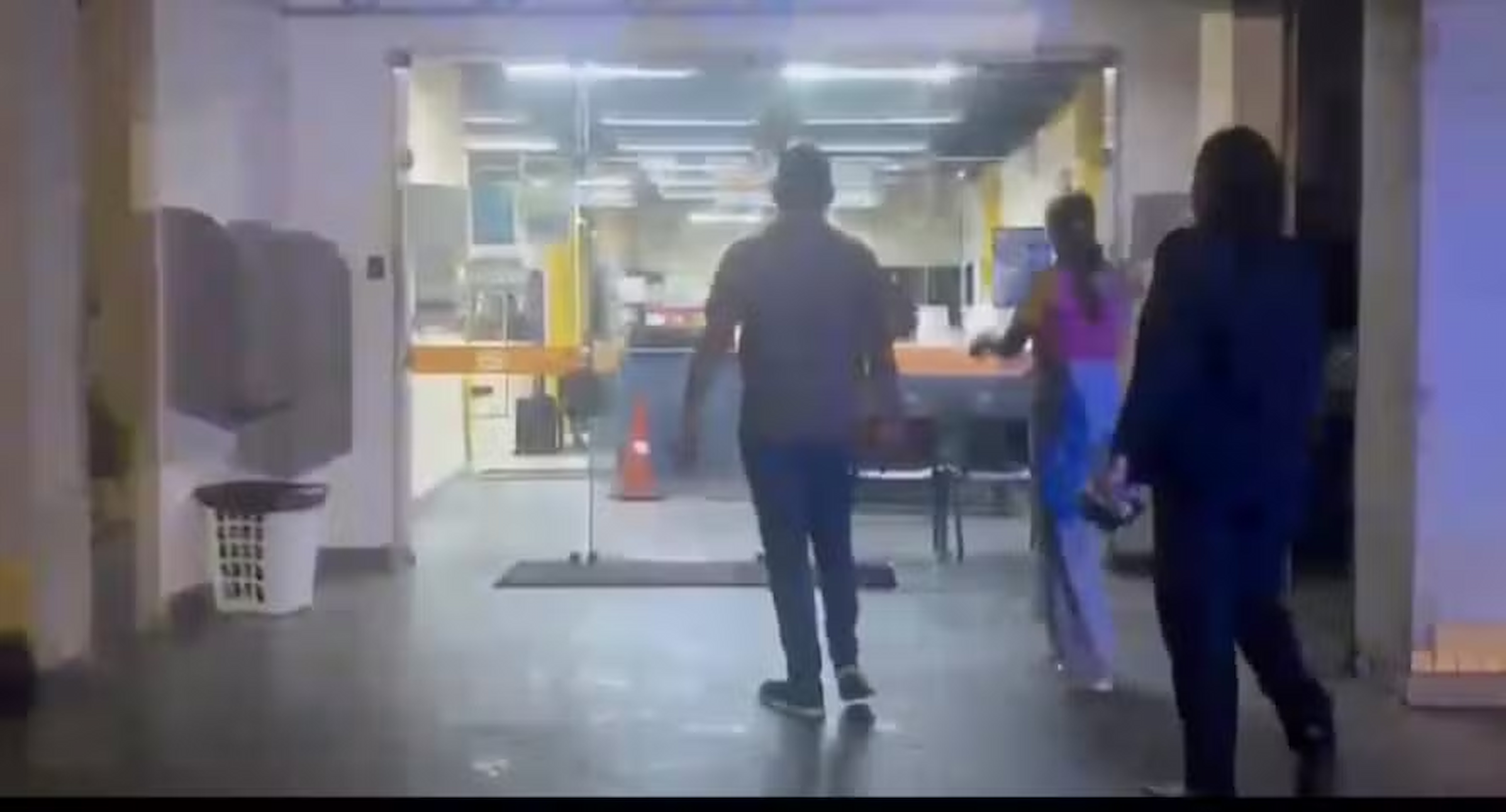 Estrangeira é presa no Rio com passaporte falso e levanta suspeita de esquema internacional