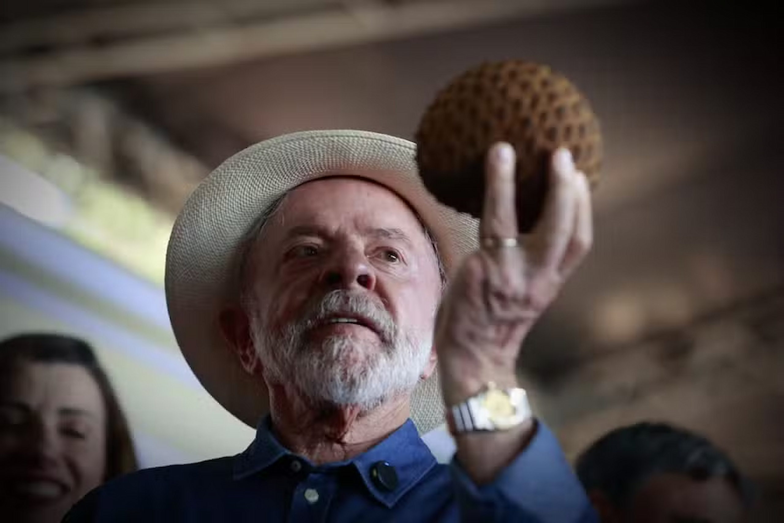 Lula diz que pretende presentear Trump com jabuticaba e maracujá para acalmá-lo