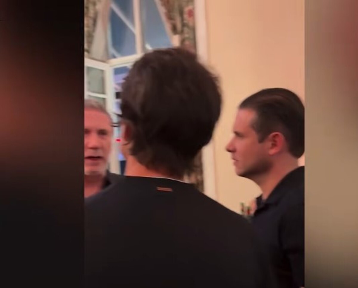 Vídeo: Ao lado de Pedro Paulo, Hugo Motta prestigia festa VIP no Copacabana Palace antes de show de Shakira