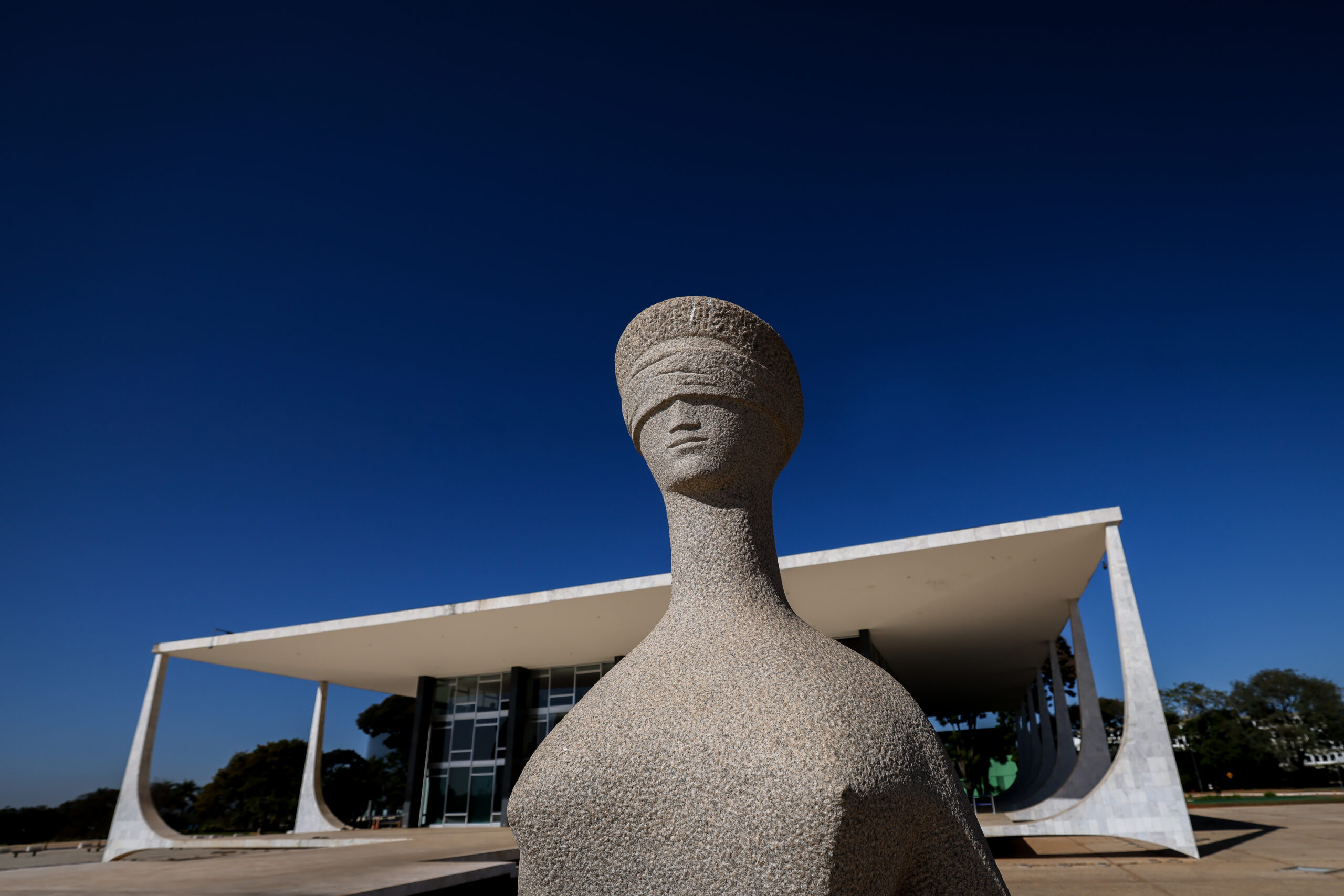STF protela e deixa o Rio à deriva institucional