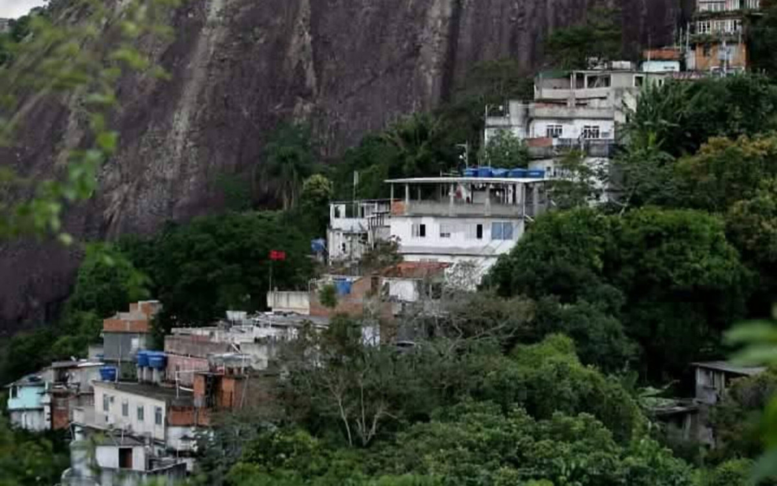 Policial militar é baleado durante confronto na Tijuca, na Zona Norte do Rio