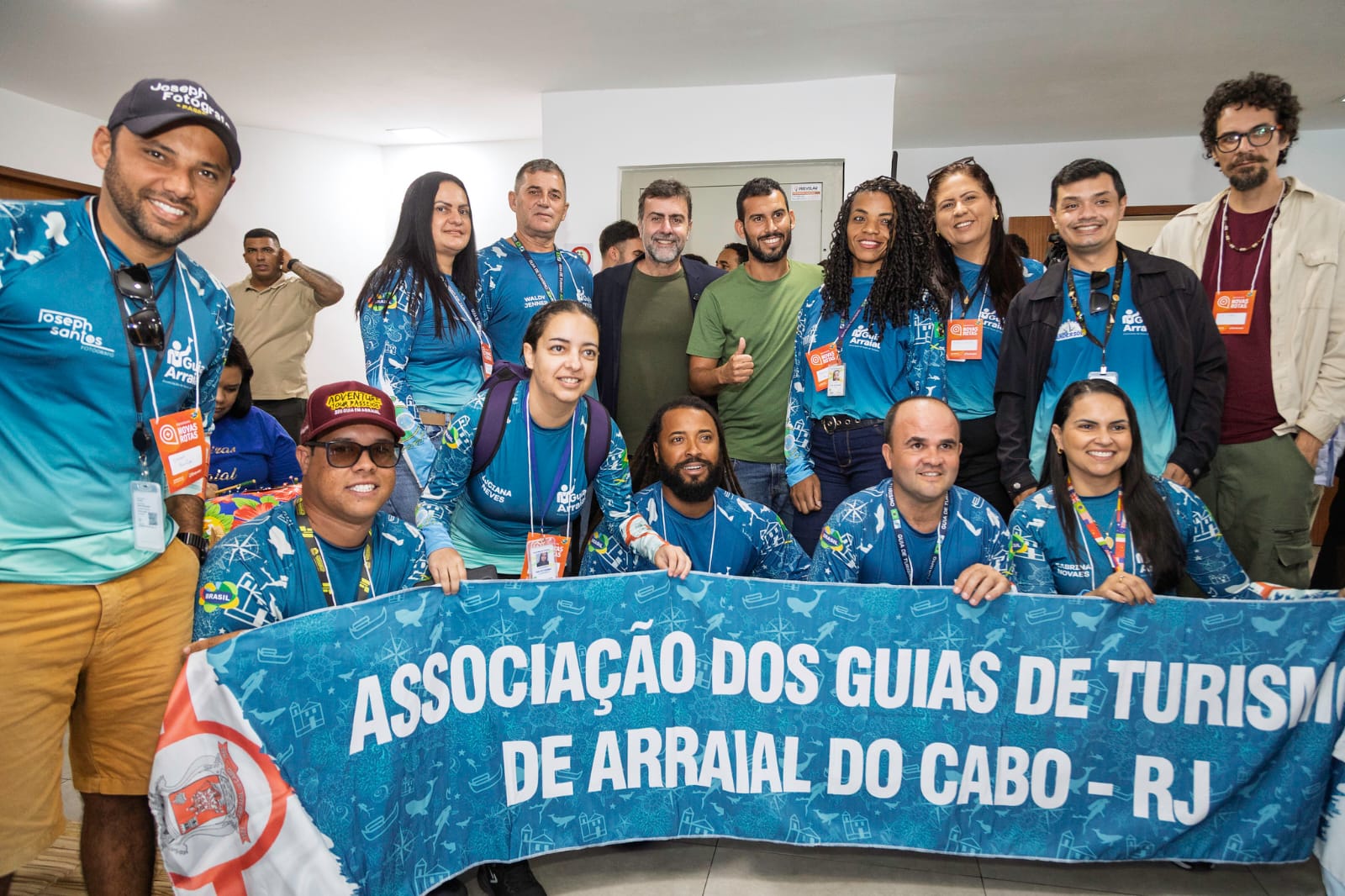 Freixo retorna a Arraial do Cabo após deixar Embratur e participa das comemorações da cidade
