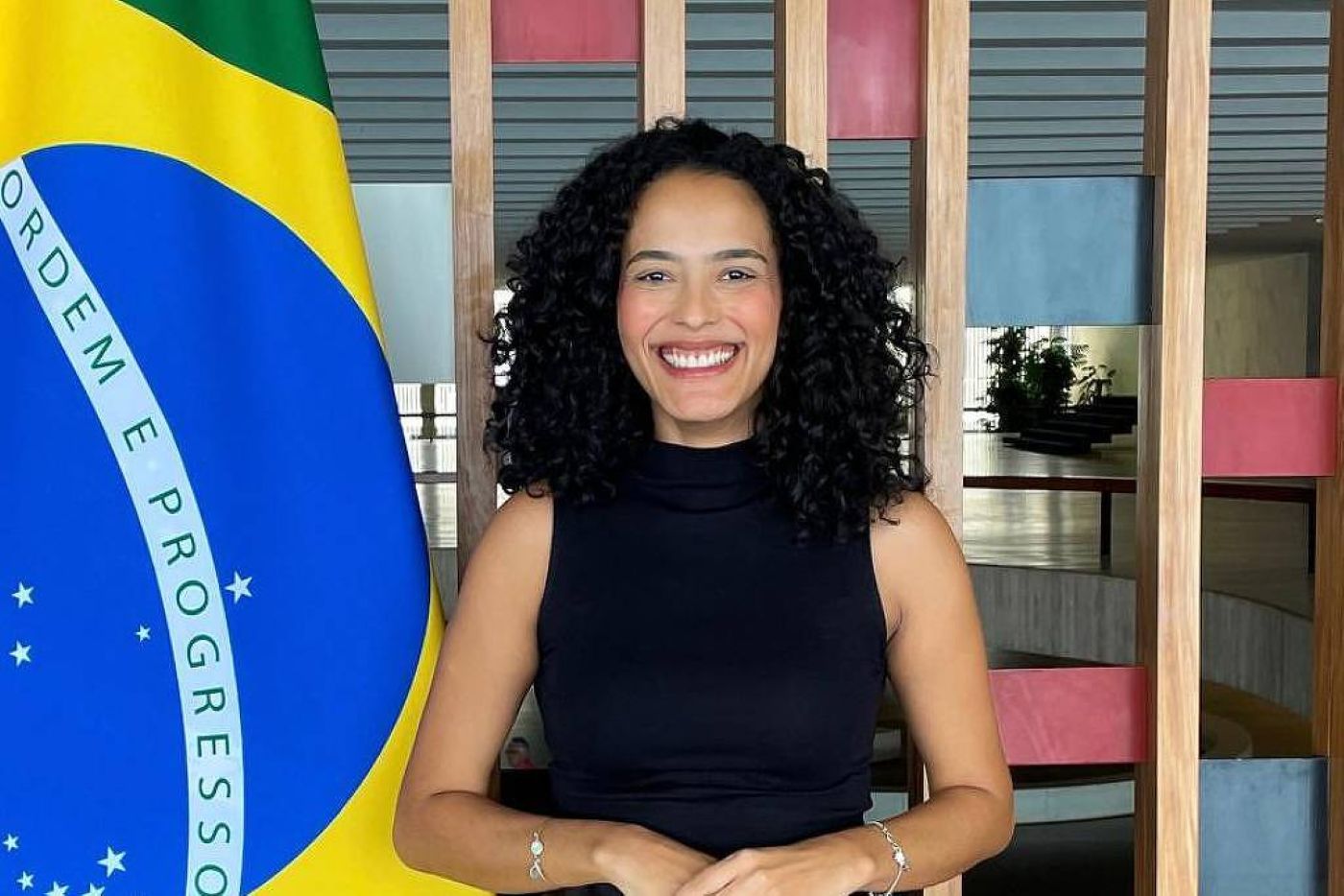 Itamaraty exonera servidora após comissão contestar autodeclaração racial