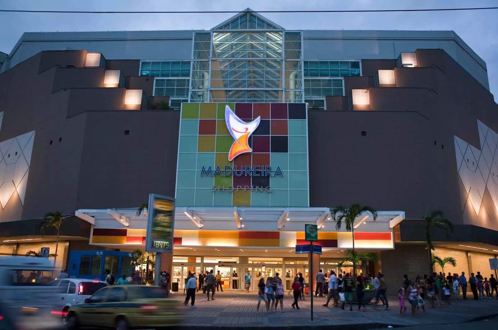 Madureira Shopping terá oficinas e Baile Charme gratuito