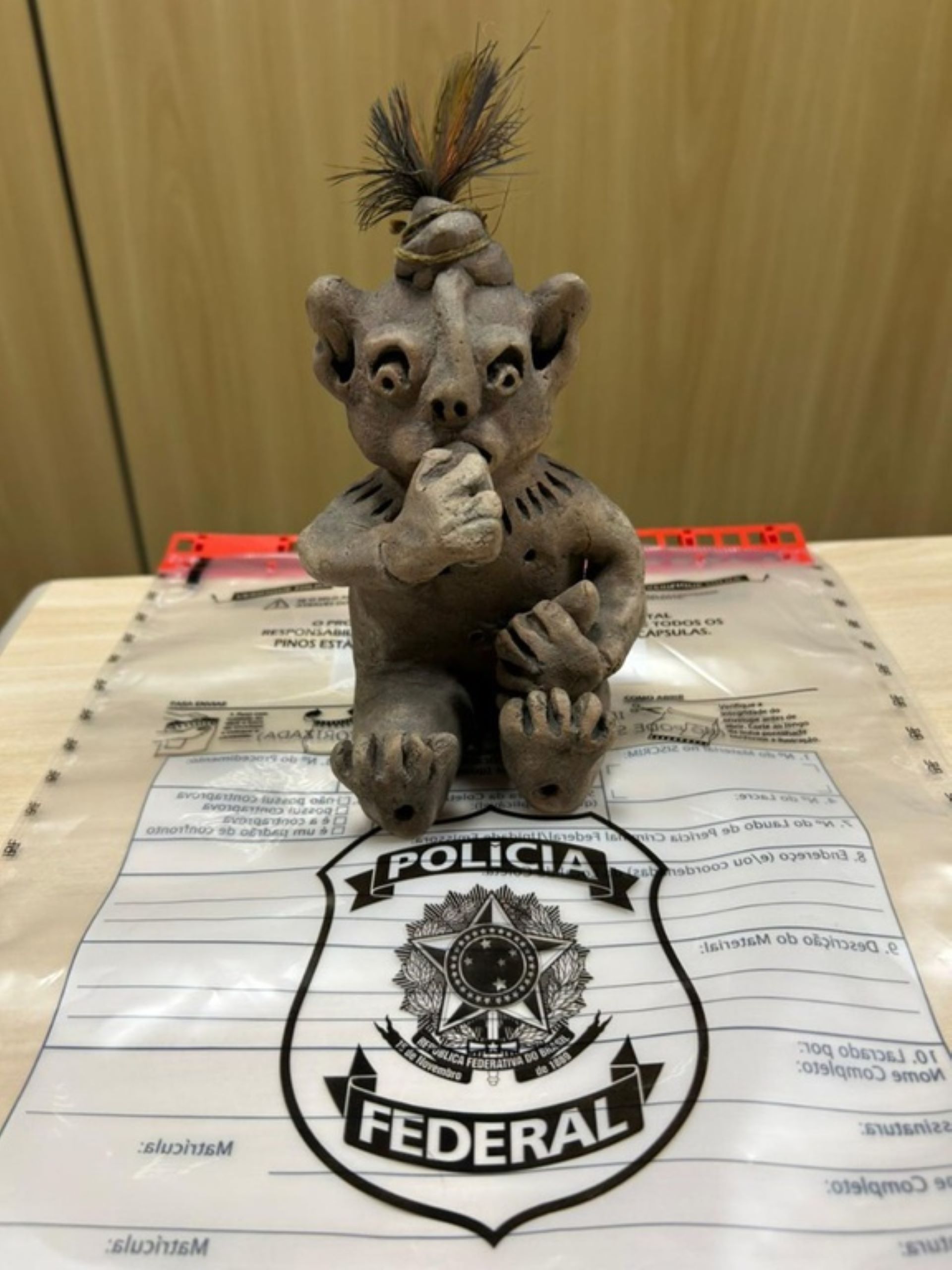 PF apreende peça arqueológica pré-colombiana em apartamento no Leblon