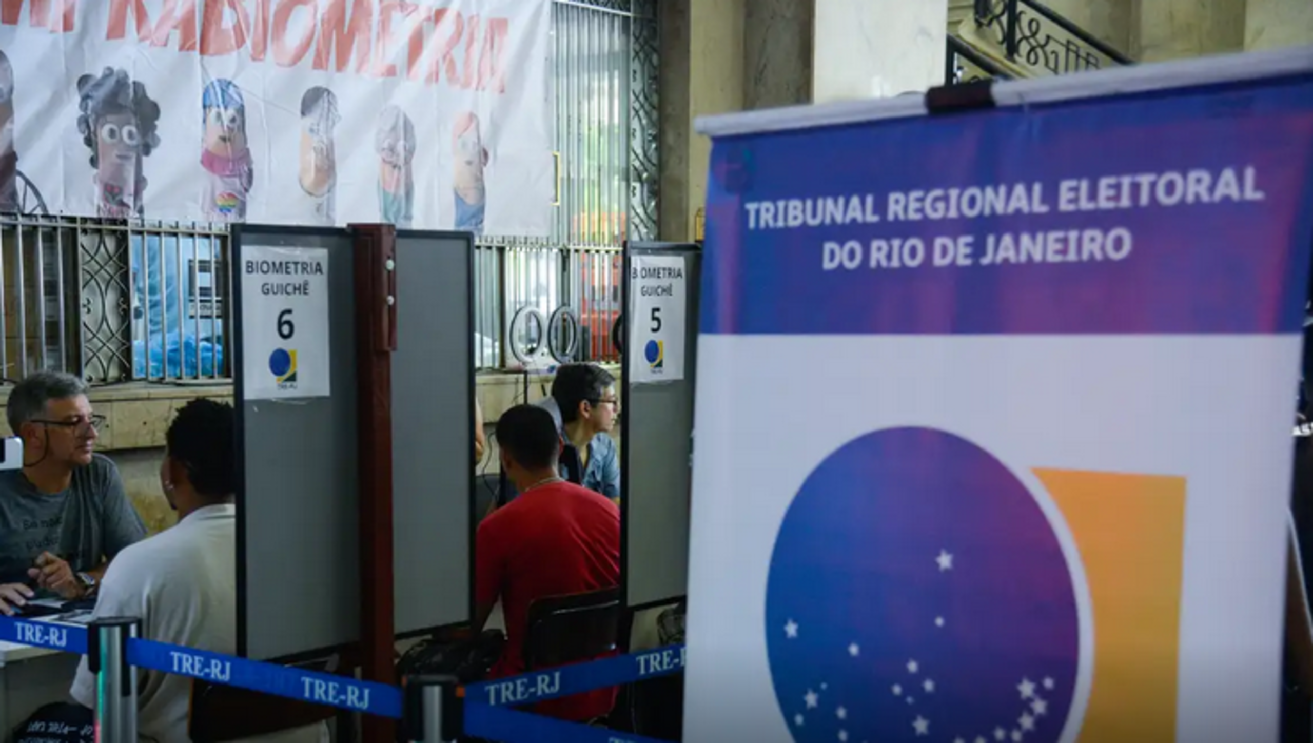 TRE-RJ amplia horário de atendimento em postos do estado