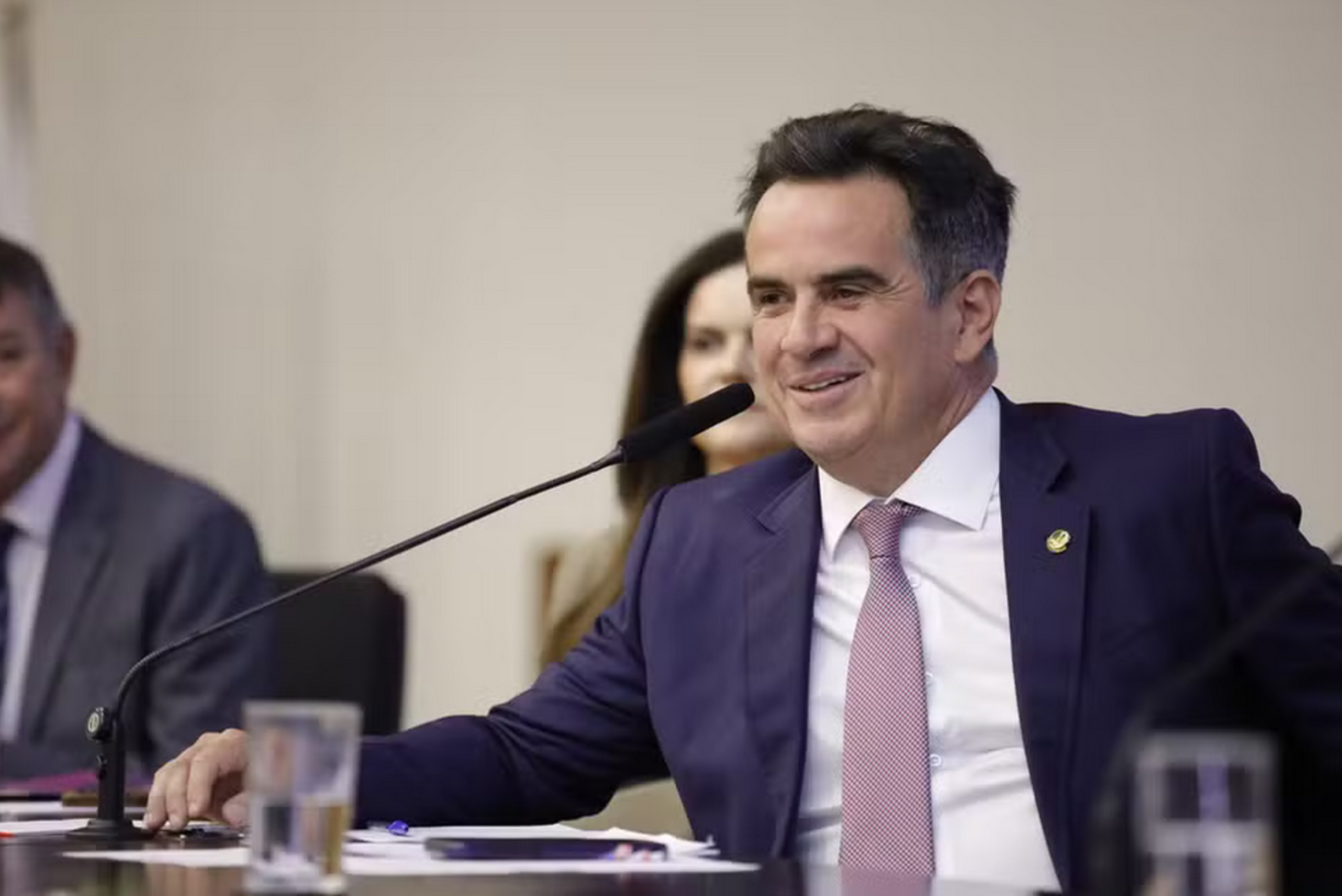 Senador Ciro Nogueira é alvo de operação da PF que apura fraudes no banco Master