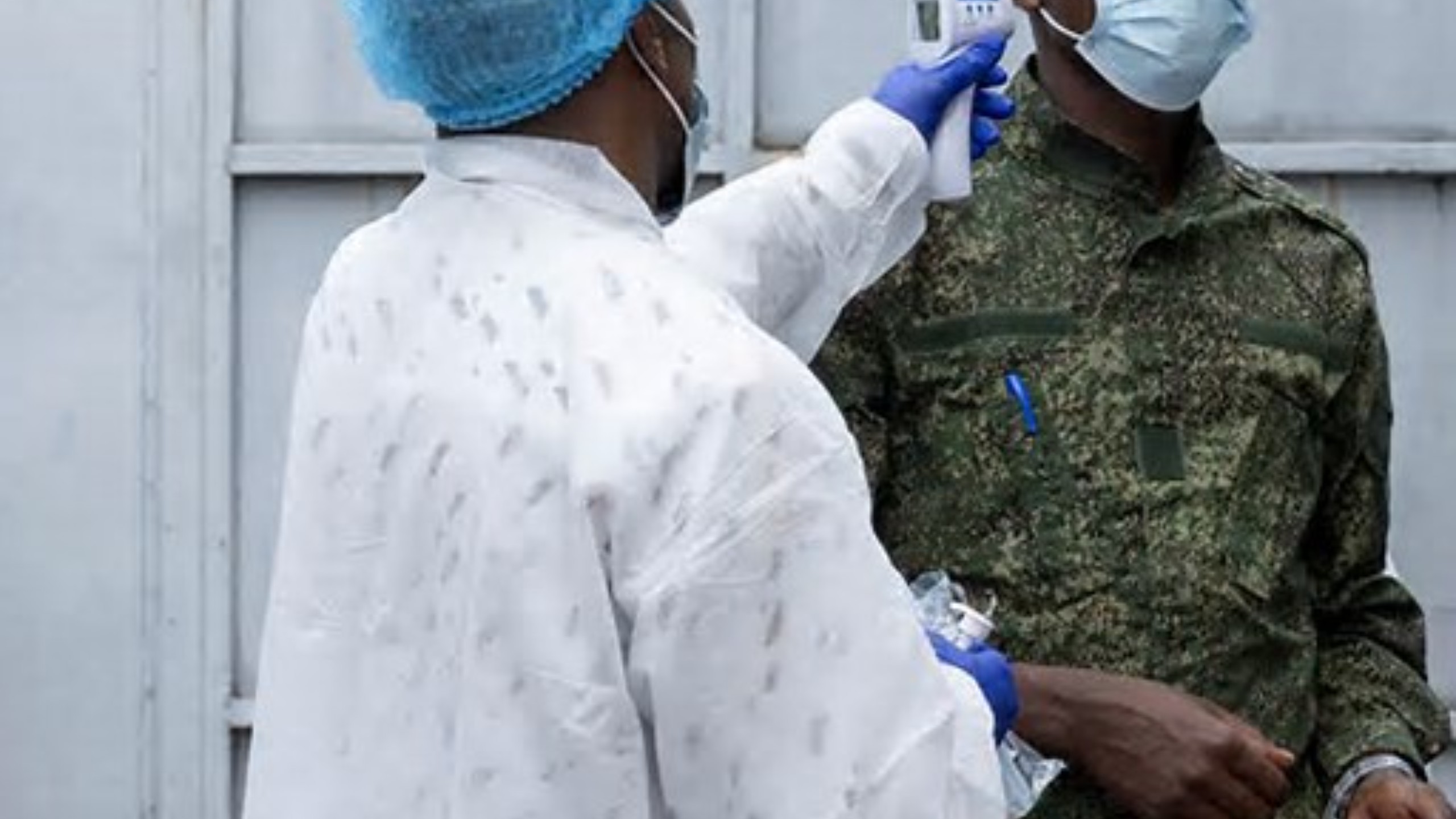 Ebola em alerta global: especialistas avaliam chances de surto chegar ao Brasil