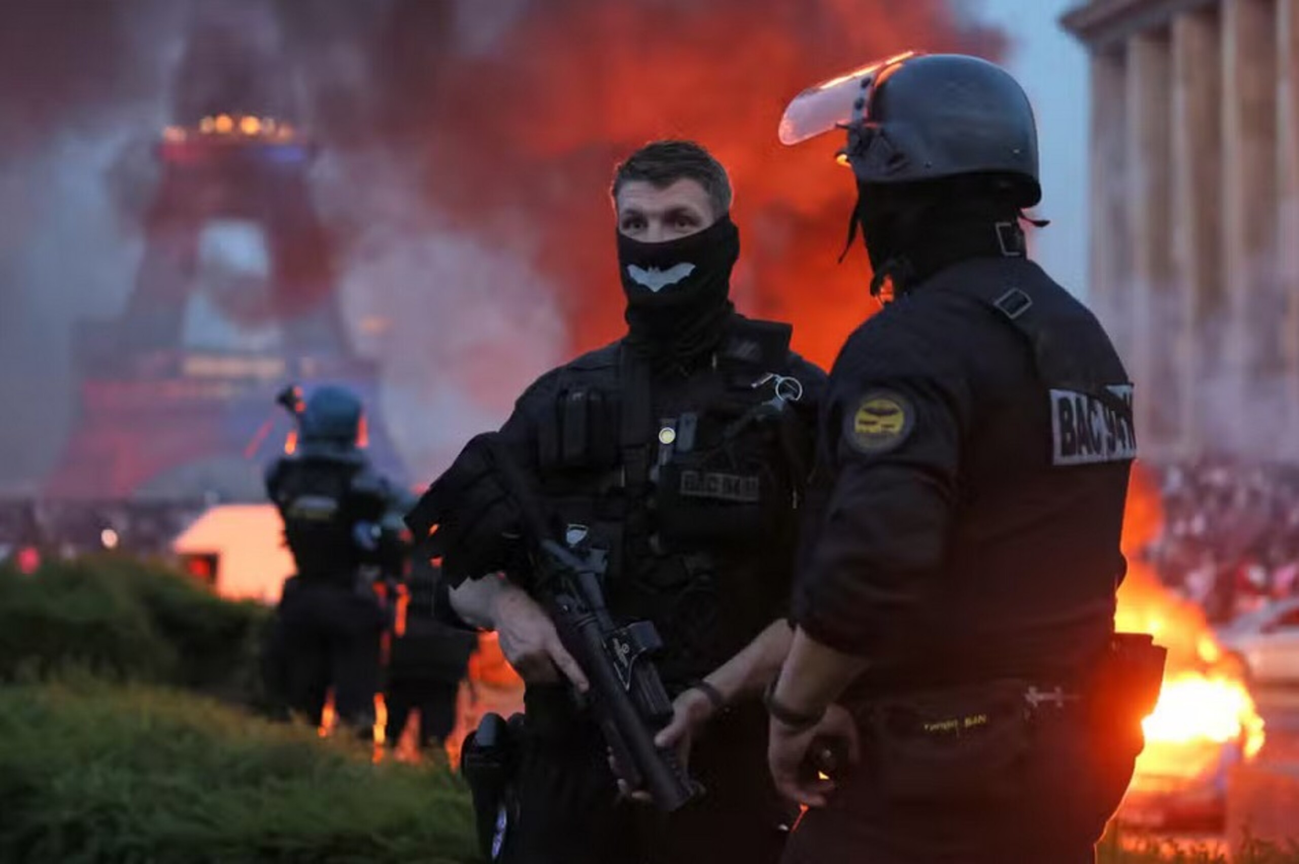 Comemoração incendiária: polícia francesa prende quase 800 pessoas após título do PSG na Champions League