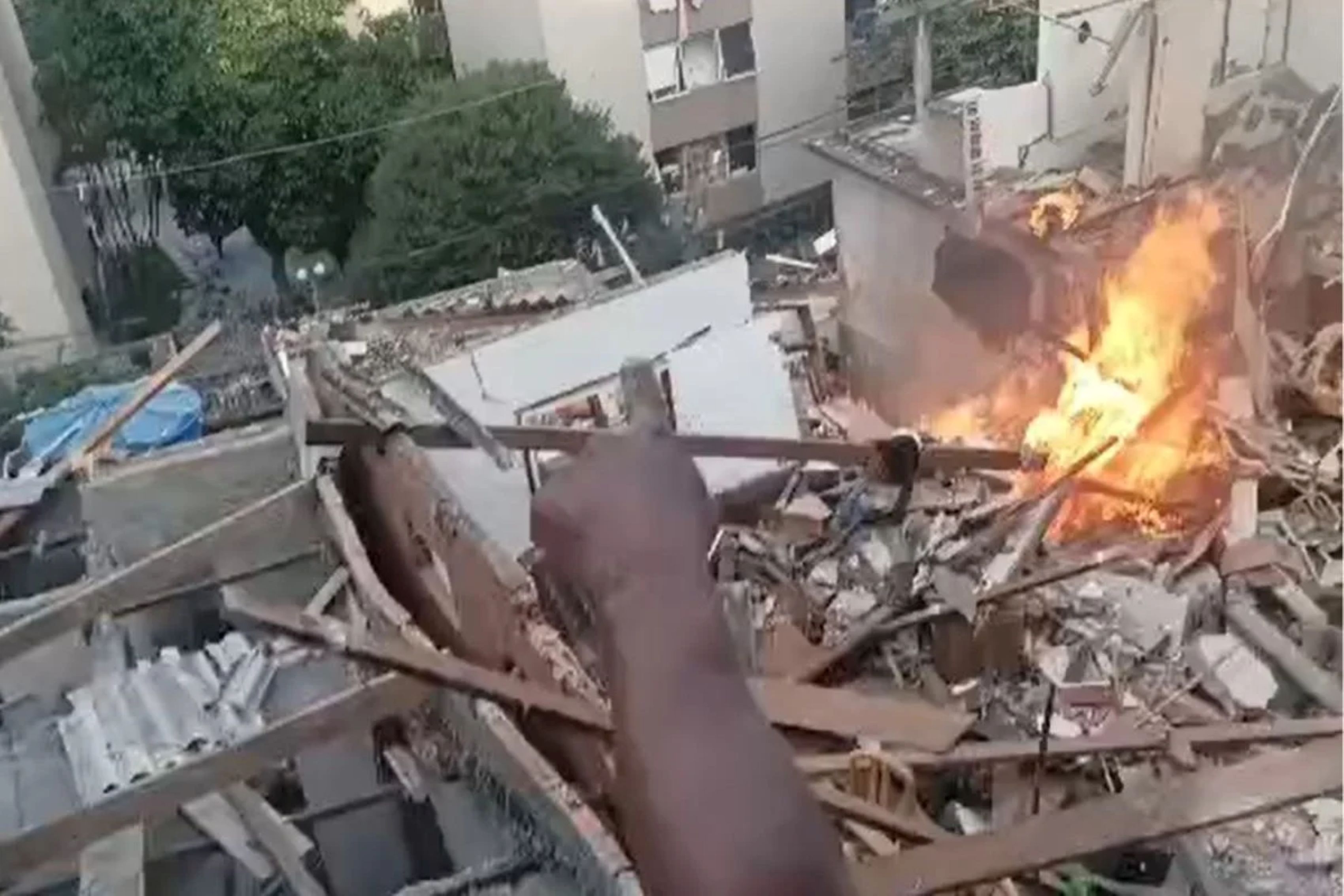 Explosão no Jaguaré pode ter sido causada por obra da Sabesp, dizem bombeiros