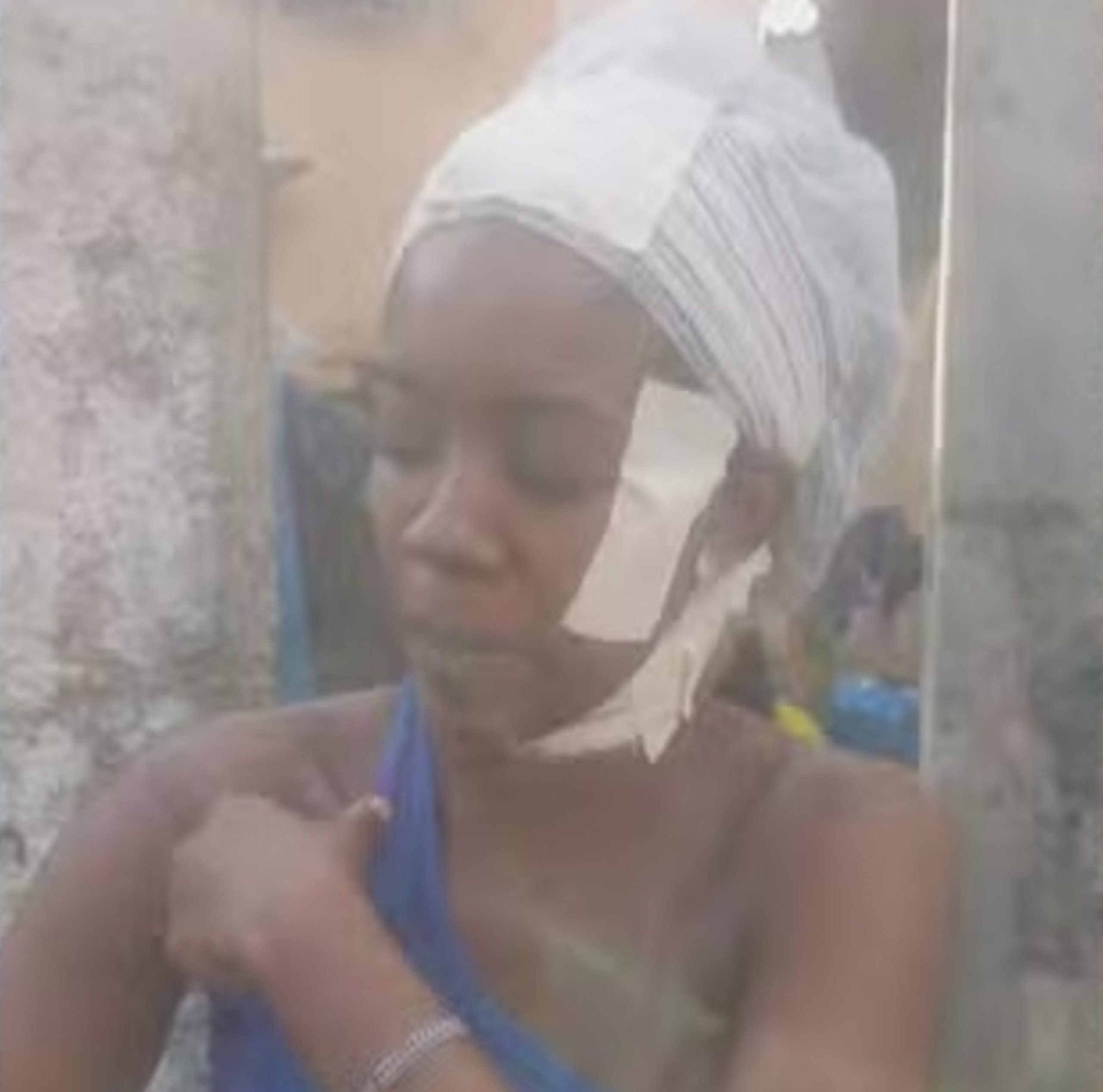 Mulher sobrevive após levar dez facadas do ex na Zona Oeste