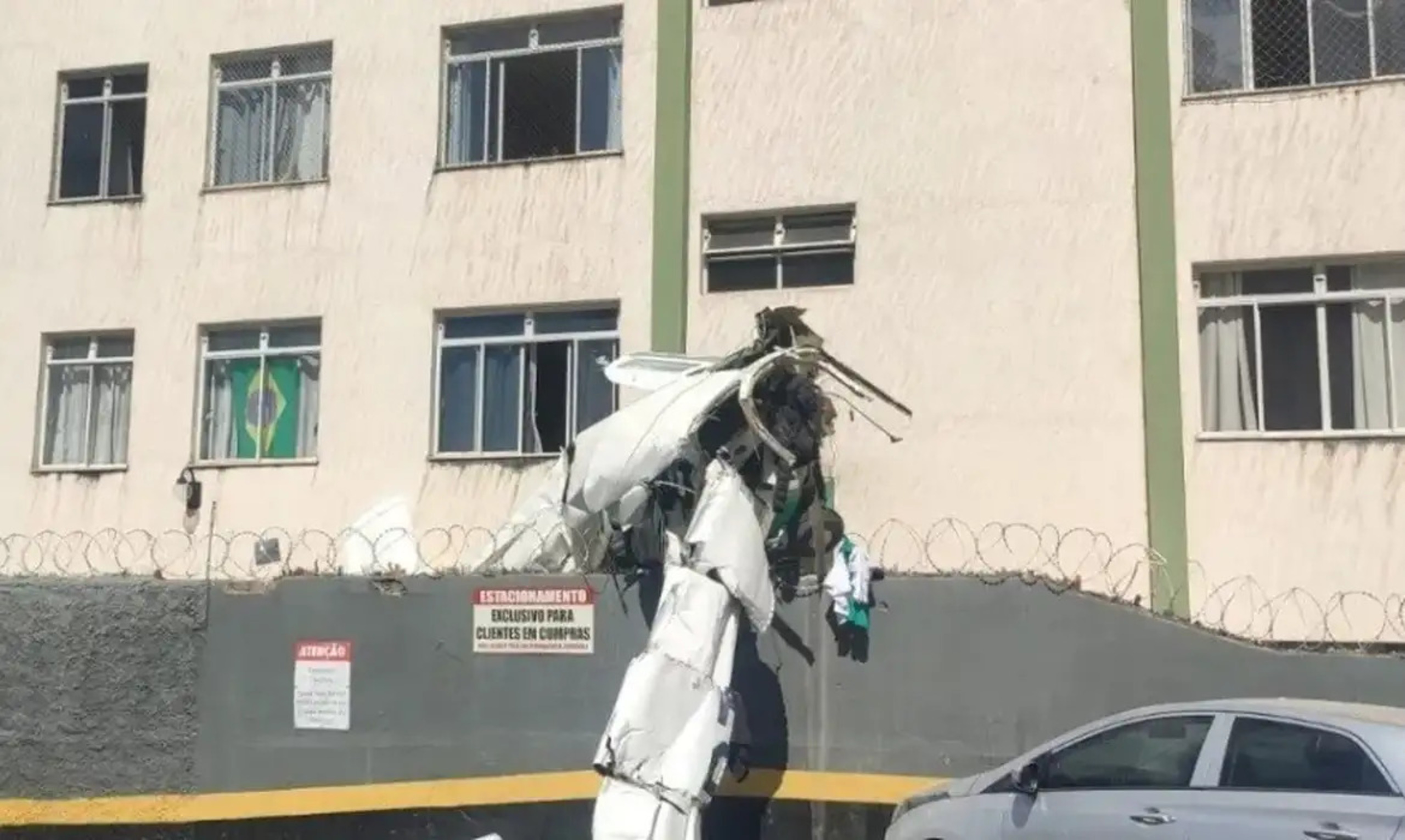 Vítimas de queda de avião em Belo Horizonte são identificadas; três seguem em estado grave