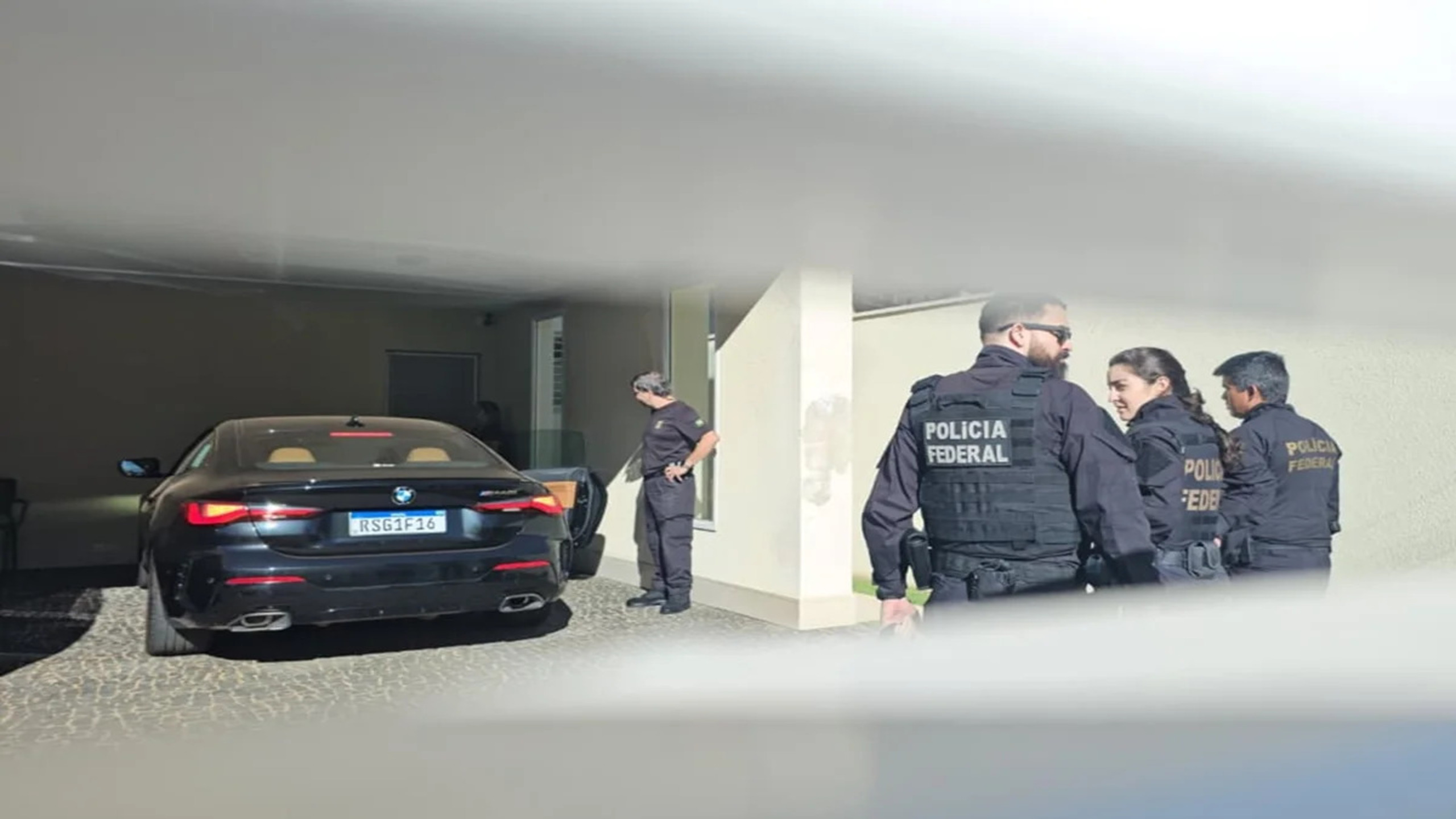 PF apreende veículos de luxo em endereço ligado a Ciro Nogueira em sobre o Banco Master; vídeo