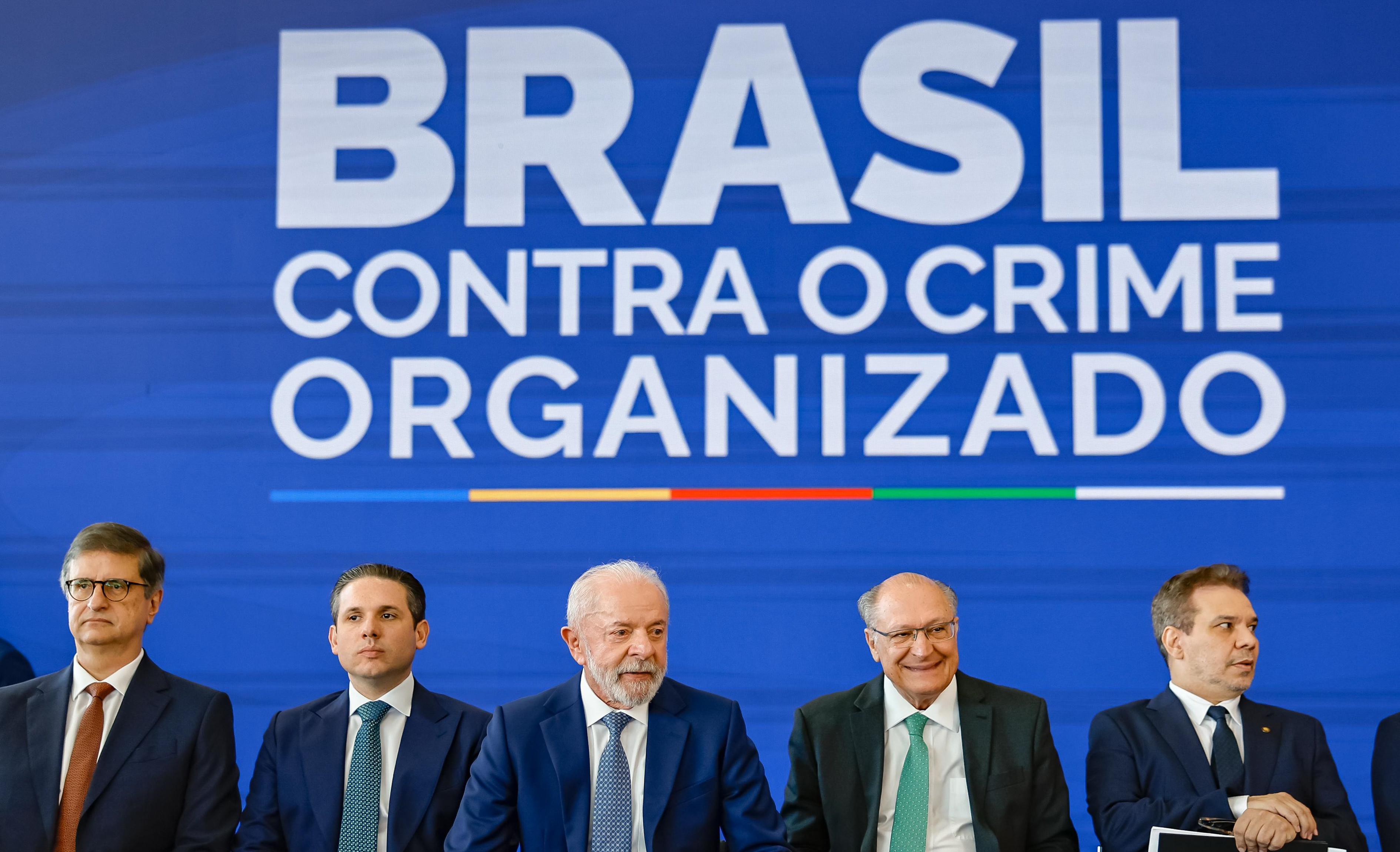Lula promete criar Ministério da Segurança Pública assim que PEC avançar no Senado