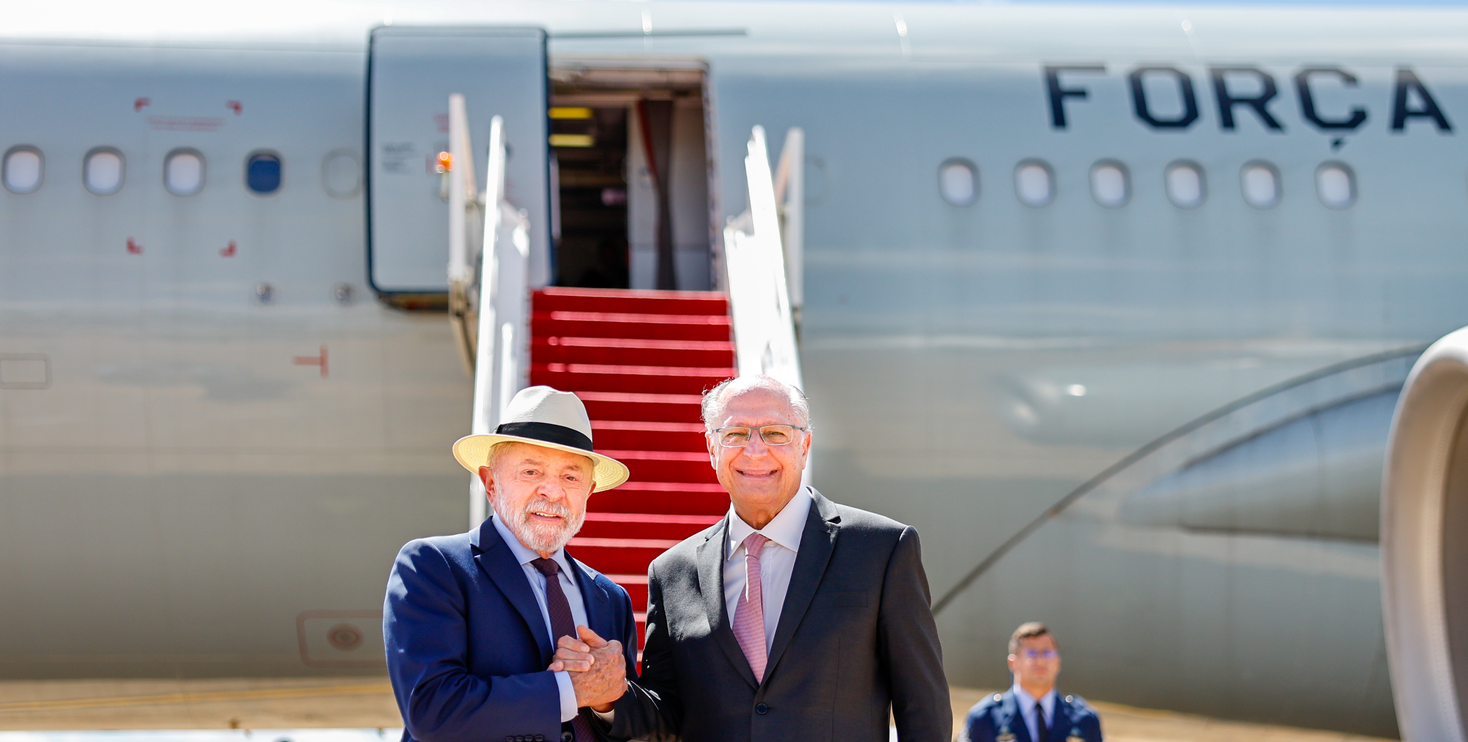 Lula embarca para os EUA, onde se reunirá com Trump na Casa Branca nesta quinta-feira