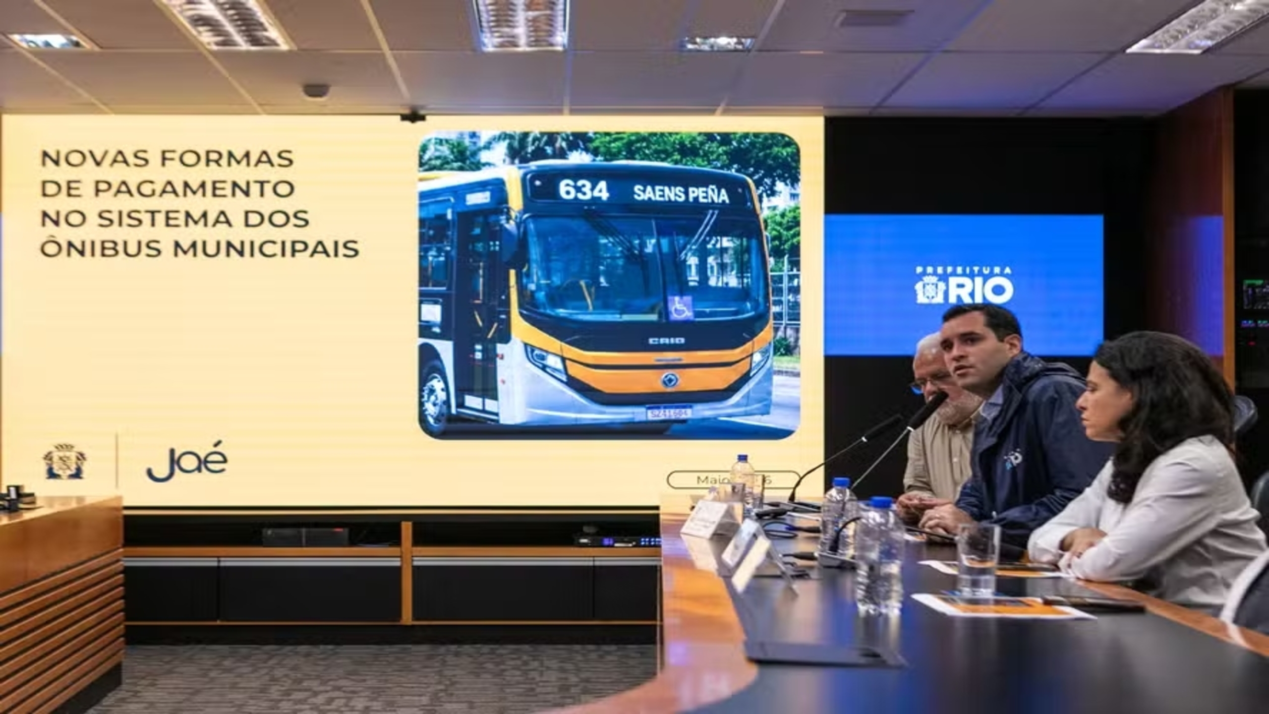 Após ação da Defesa do Consumidor contra fim de dinheiro em ônibus, Cavaliere diz que parte do governo estadual tem ‘comportamento de máfia’