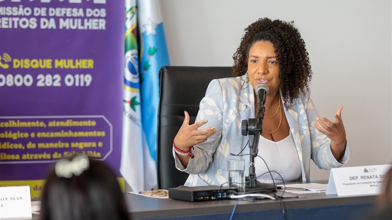 Renata Souza quer negociar com Ricardo Couto revisão de vetos em lei para mães universitárias