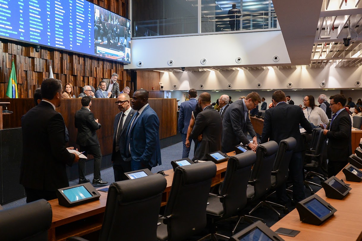 Déficit fiscal entra no centro da agenda da Alerj com nova comissão para corte de gastos